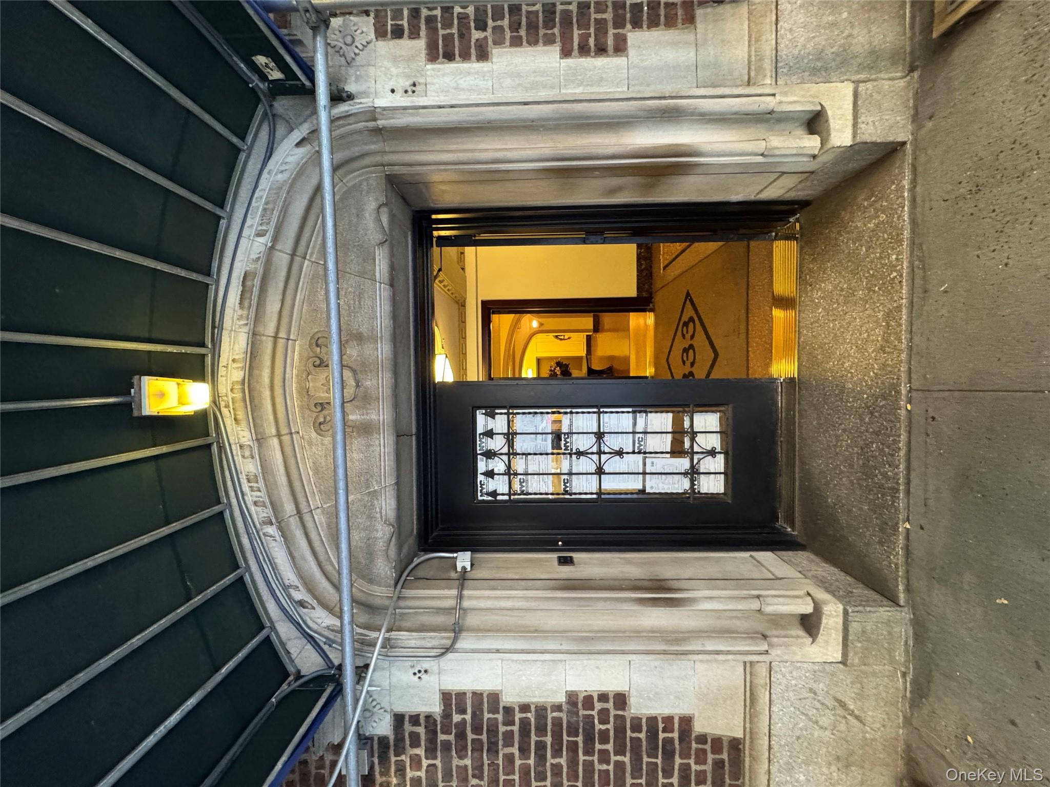 333 E 53rd Street # 5C, New York (Manhattan), NY 10022