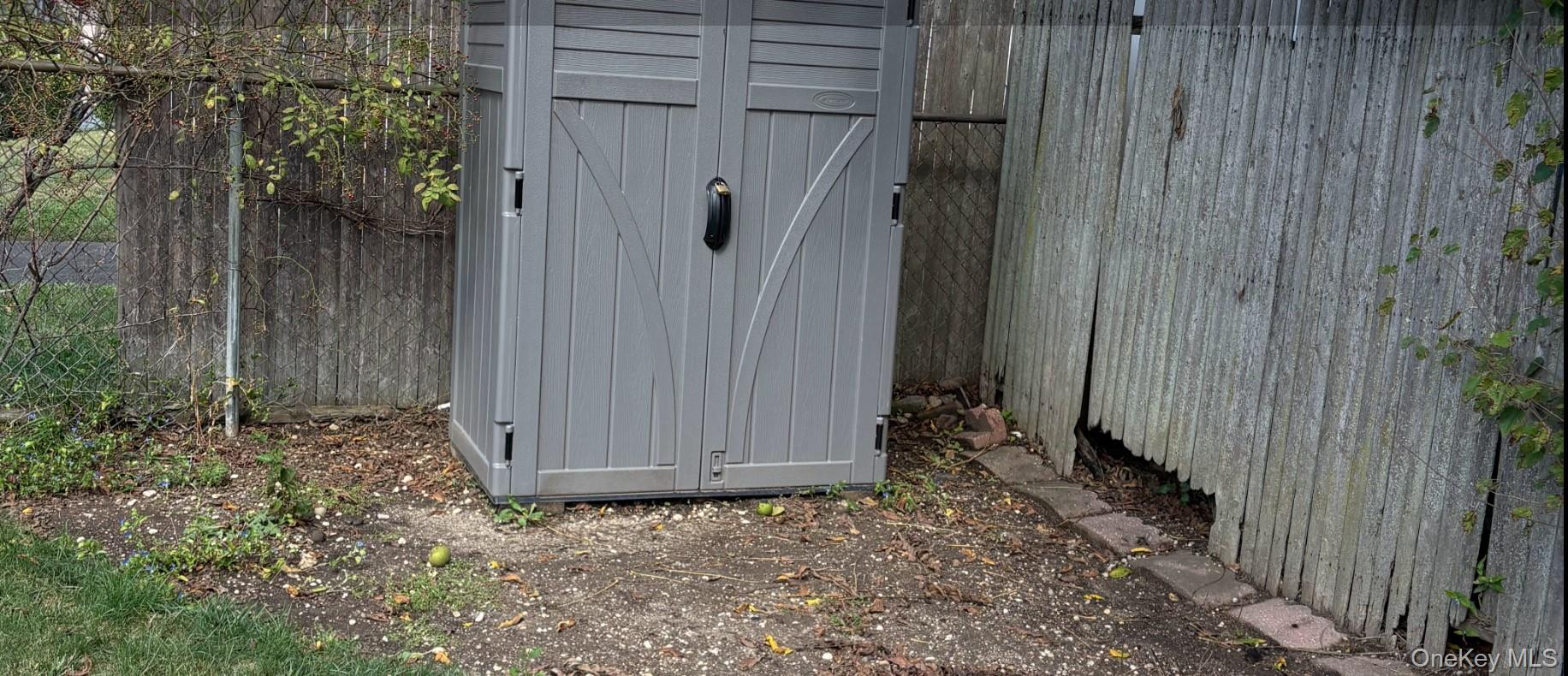 7 Pilot Street, Hempstead, NY 11550