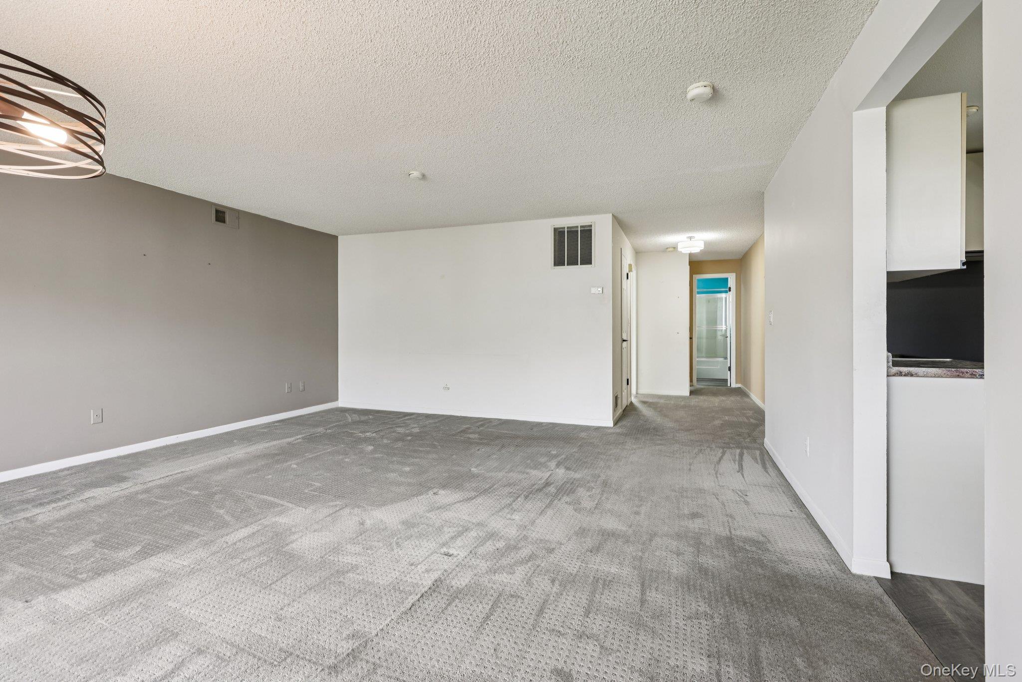 34 Chester Lane, Nanuet, NY 10954