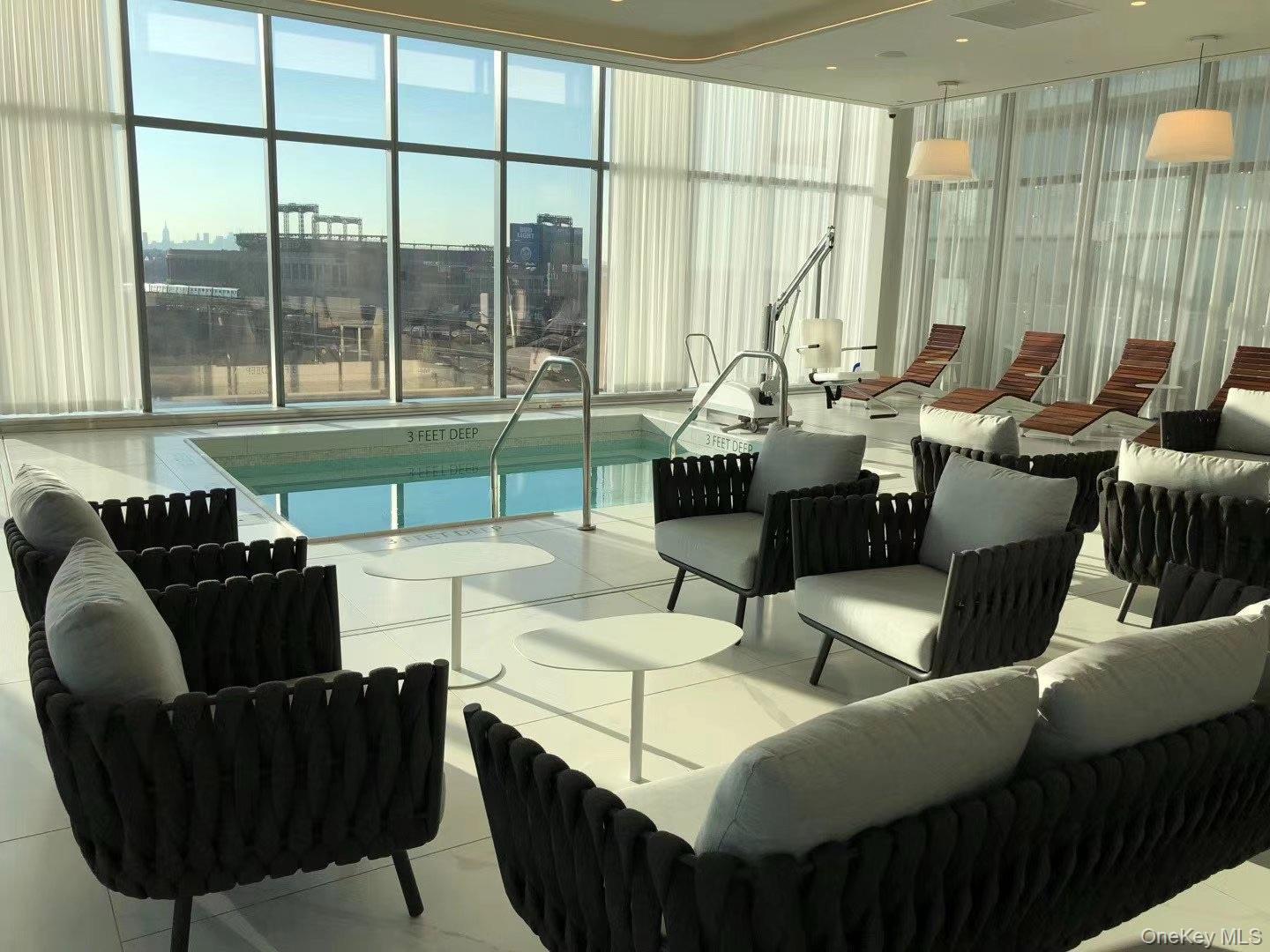 131-03 40th Road # 15L, Flushing, NY 11354