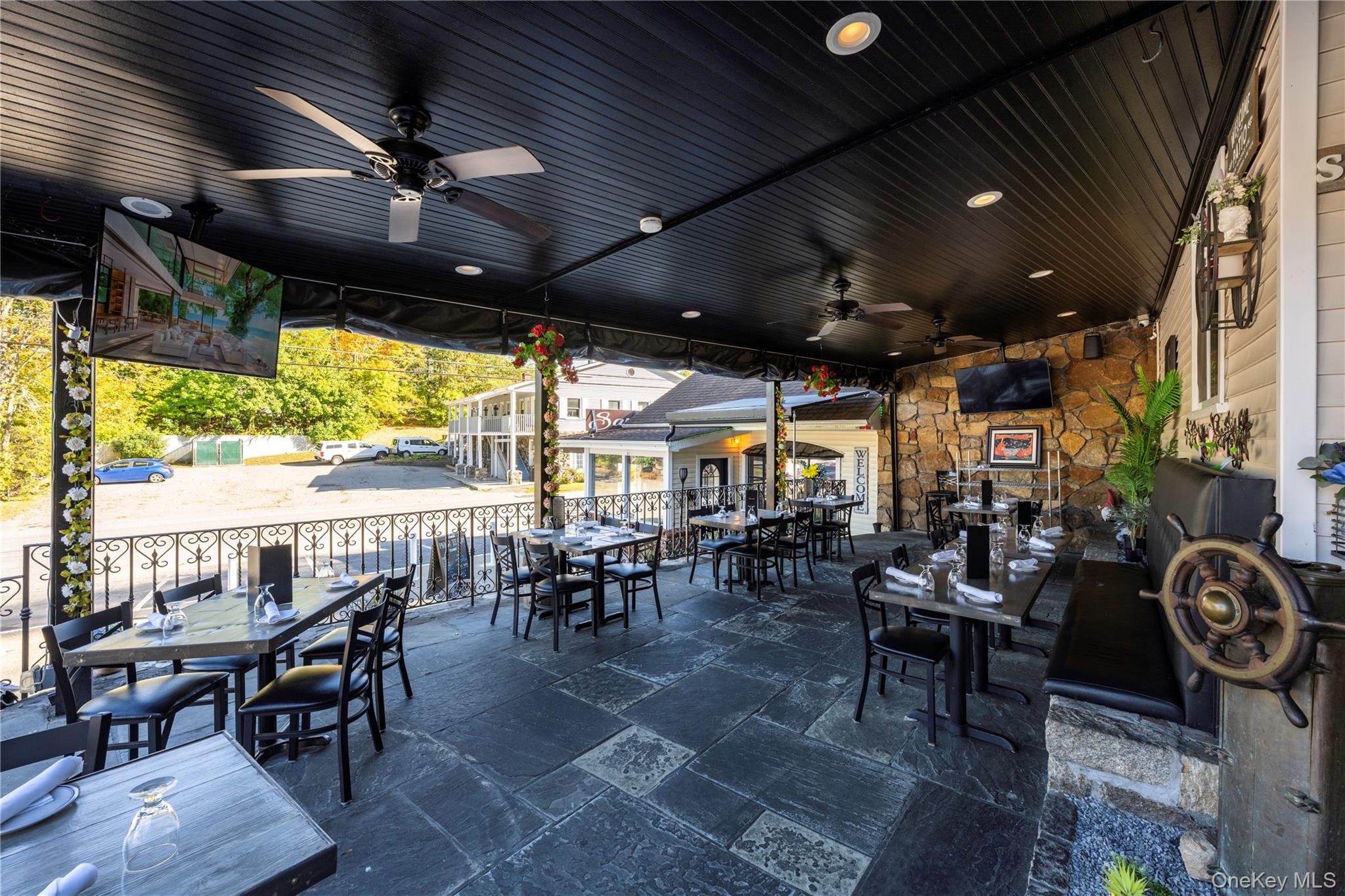 18 Clark Place, Mahopac, NY 10541