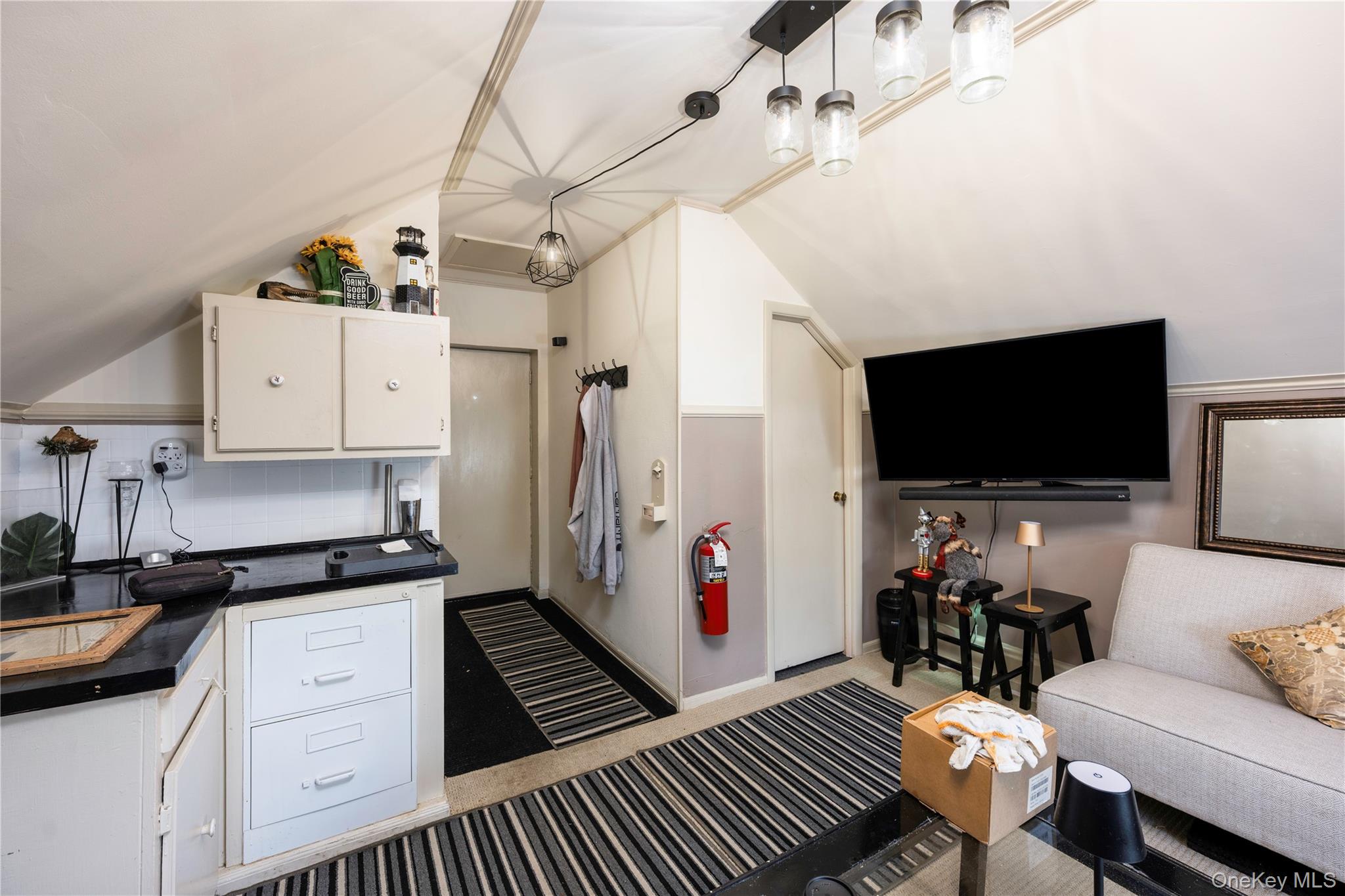 18 Clark Place, Mahopac, NY 10541