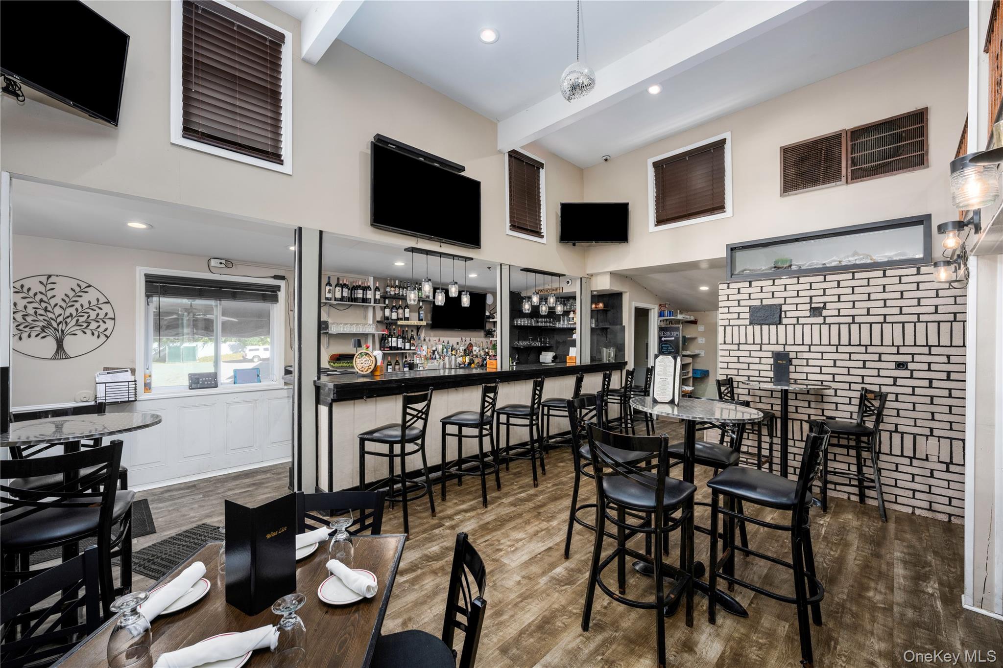 18 Clark Place, Mahopac, NY 10541