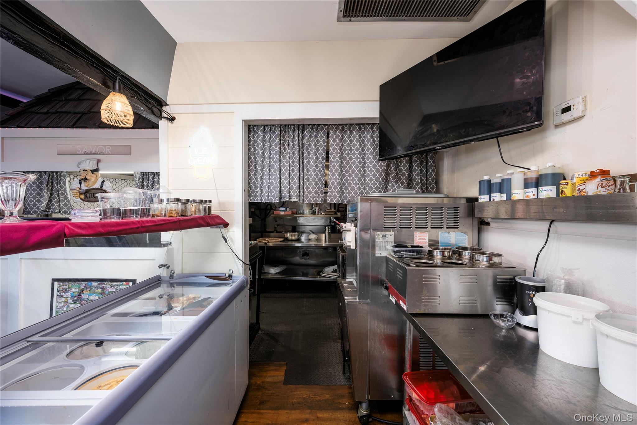 18 Clark Place, Mahopac, NY 10541