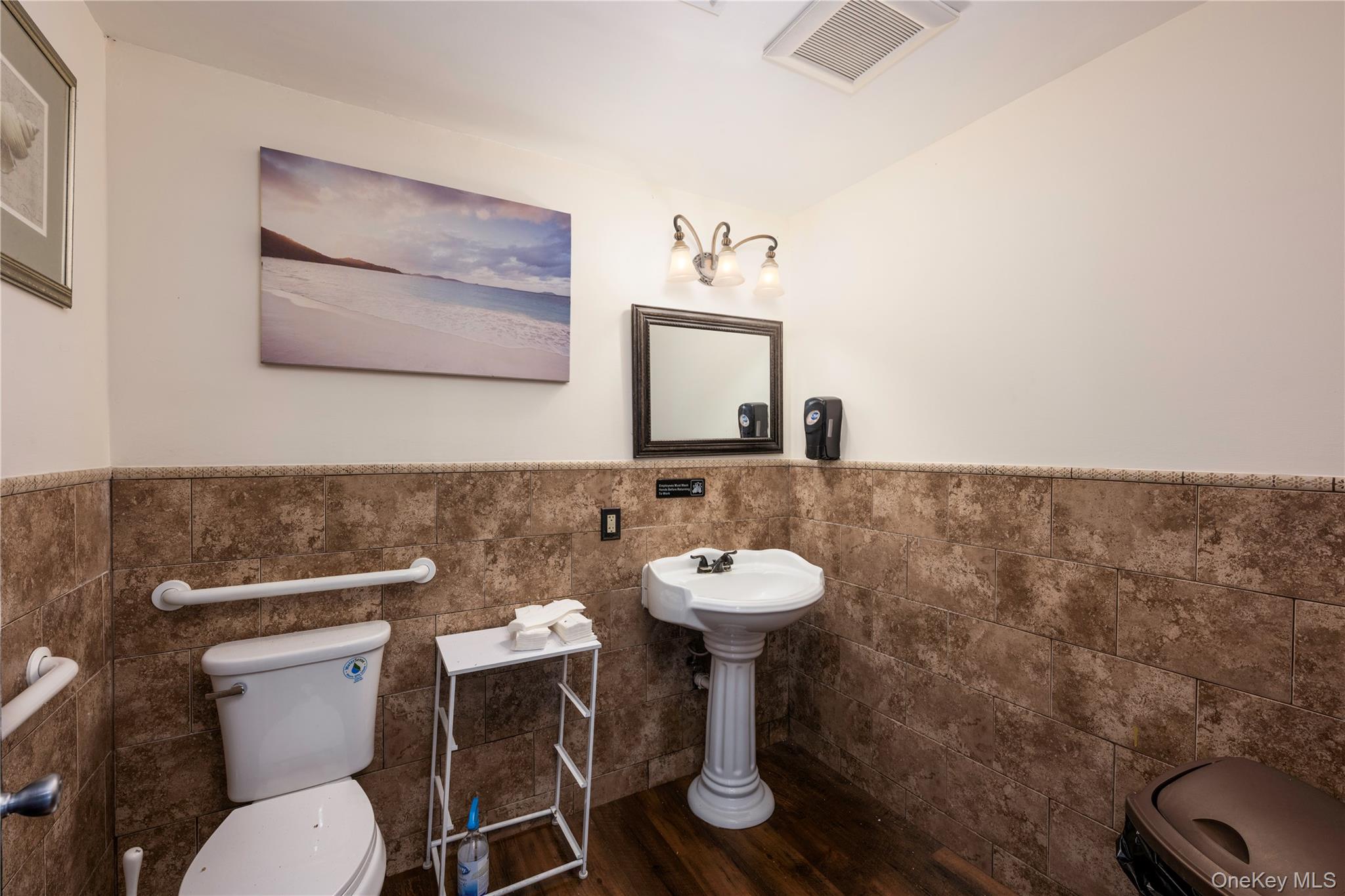 18 Clark Place, Mahopac, NY 10541