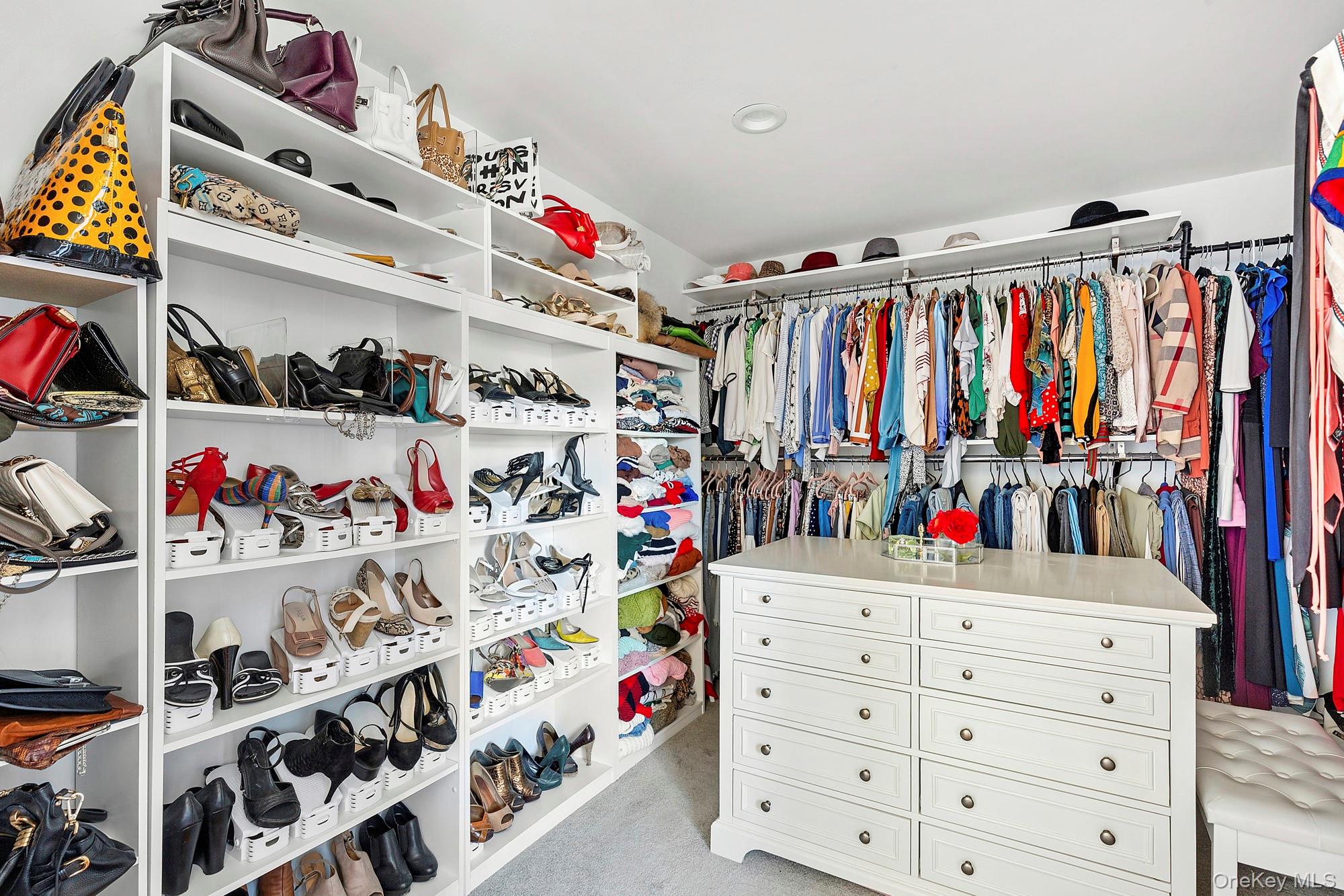 82 Lakeview Avenue, Rockville Centre, NY 11570