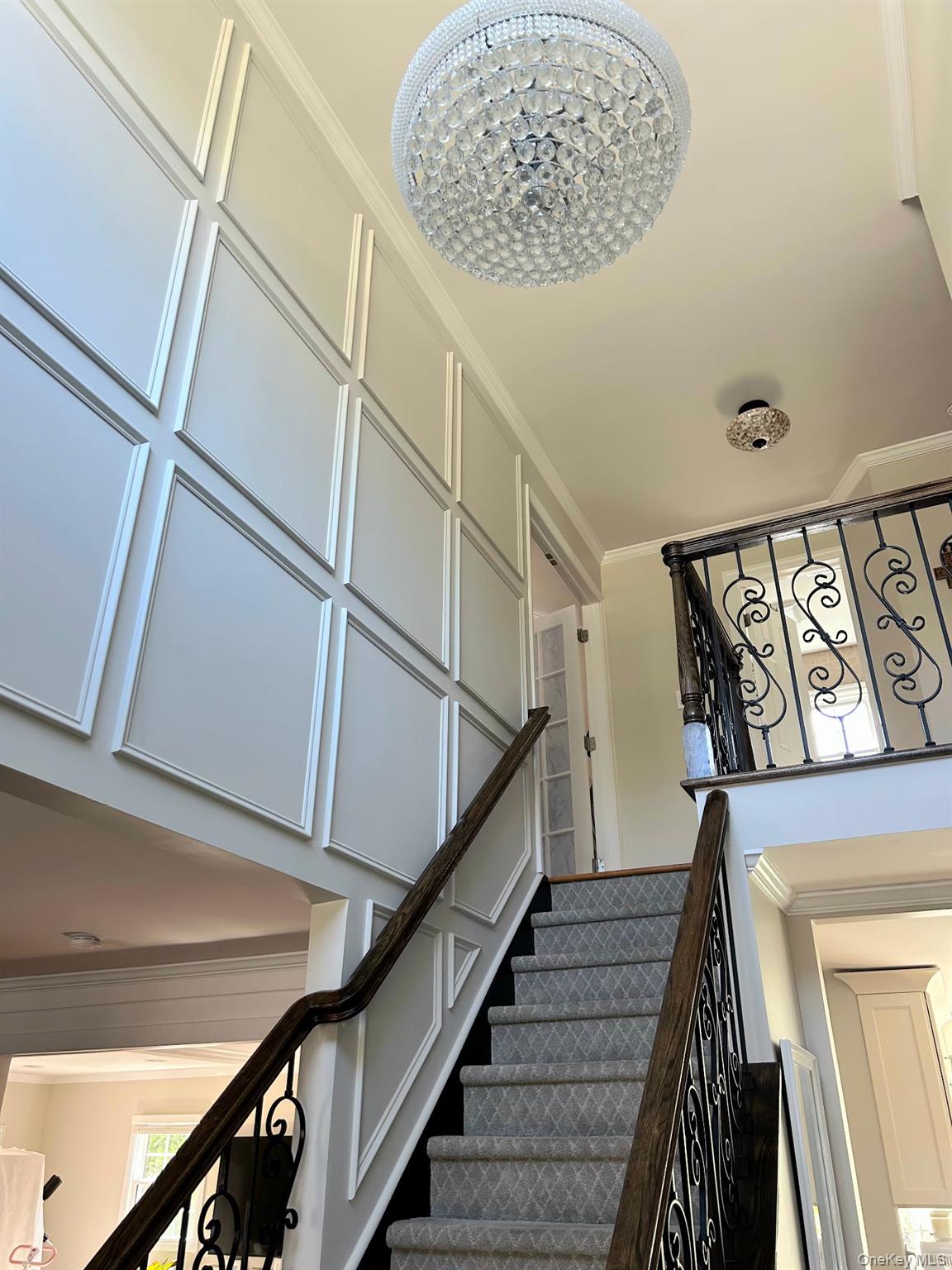 82 Lakeview Avenue, Rockville Centre, NY 11570