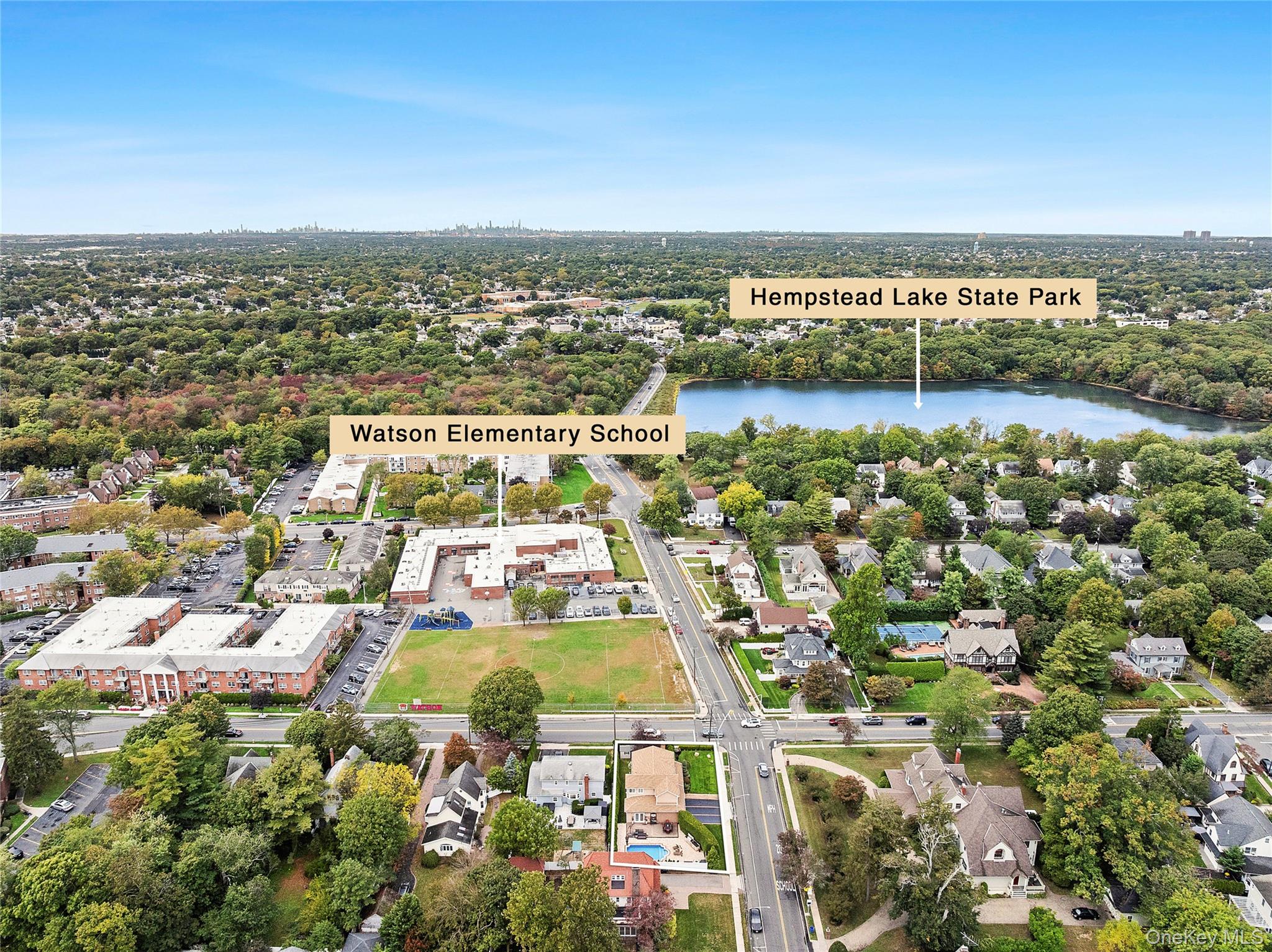 82 Lakeview Avenue, Rockville Centre, NY 11570