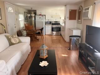 Old Country Old Country Road # 44, Riverhead, NY 11901