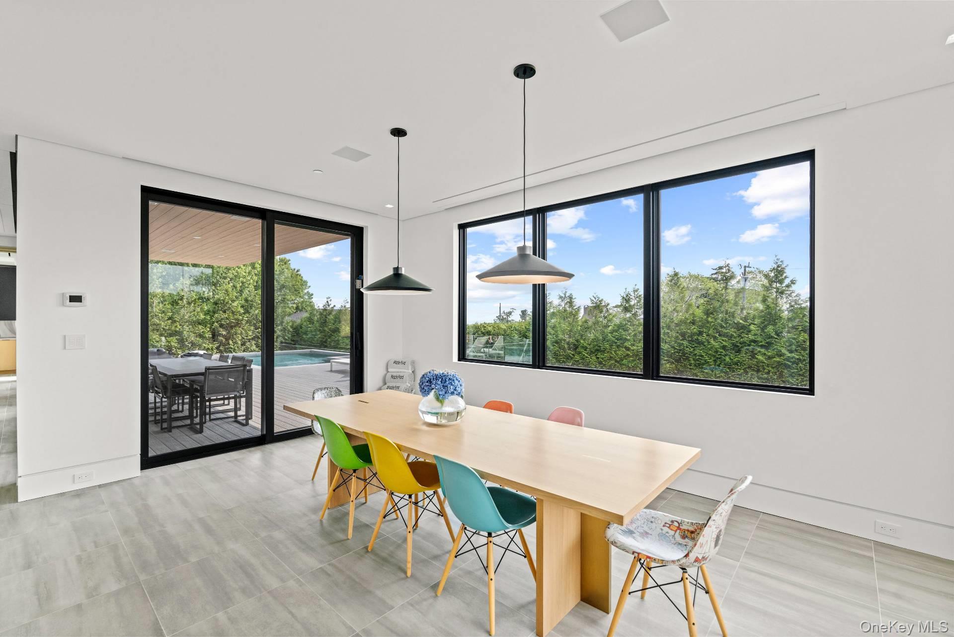 8 Middle Pond Lane, Southampton, NY 11968