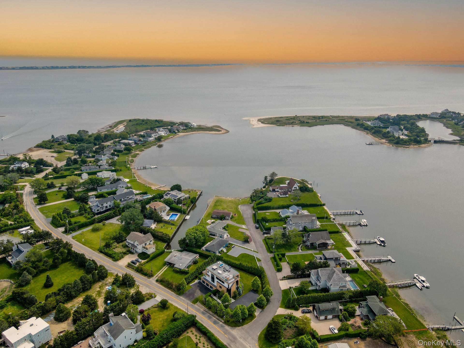 8 Middle Pond Lane, Southampton, NY 11968