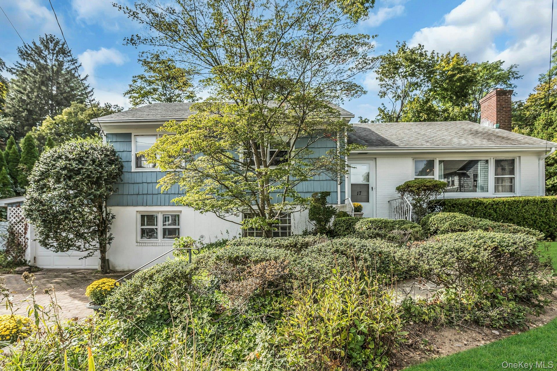 17 Church Street, Locust Valley, NY 11560