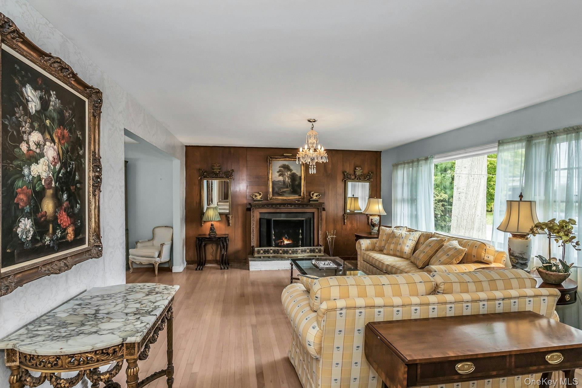 17 Church Street, Locust Valley, NY 11560