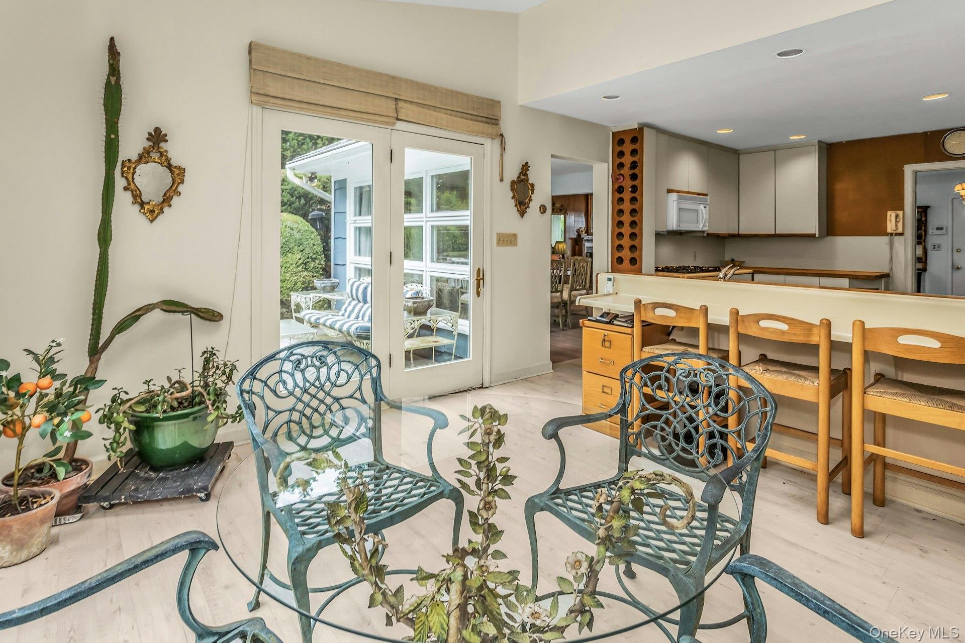 17 Church Street, Locust Valley, NY 11560