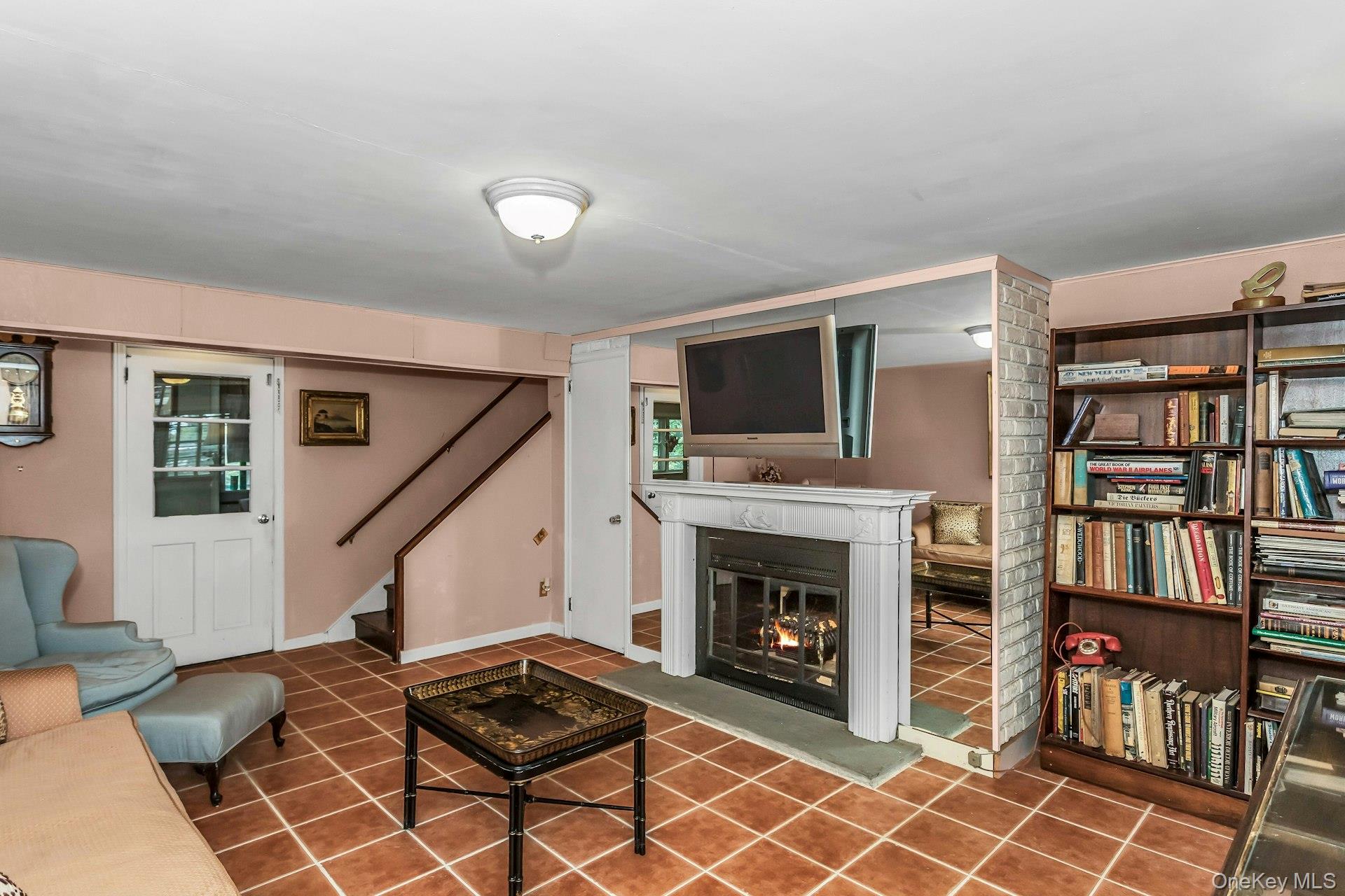 17 Church Street, Locust Valley, NY 11560