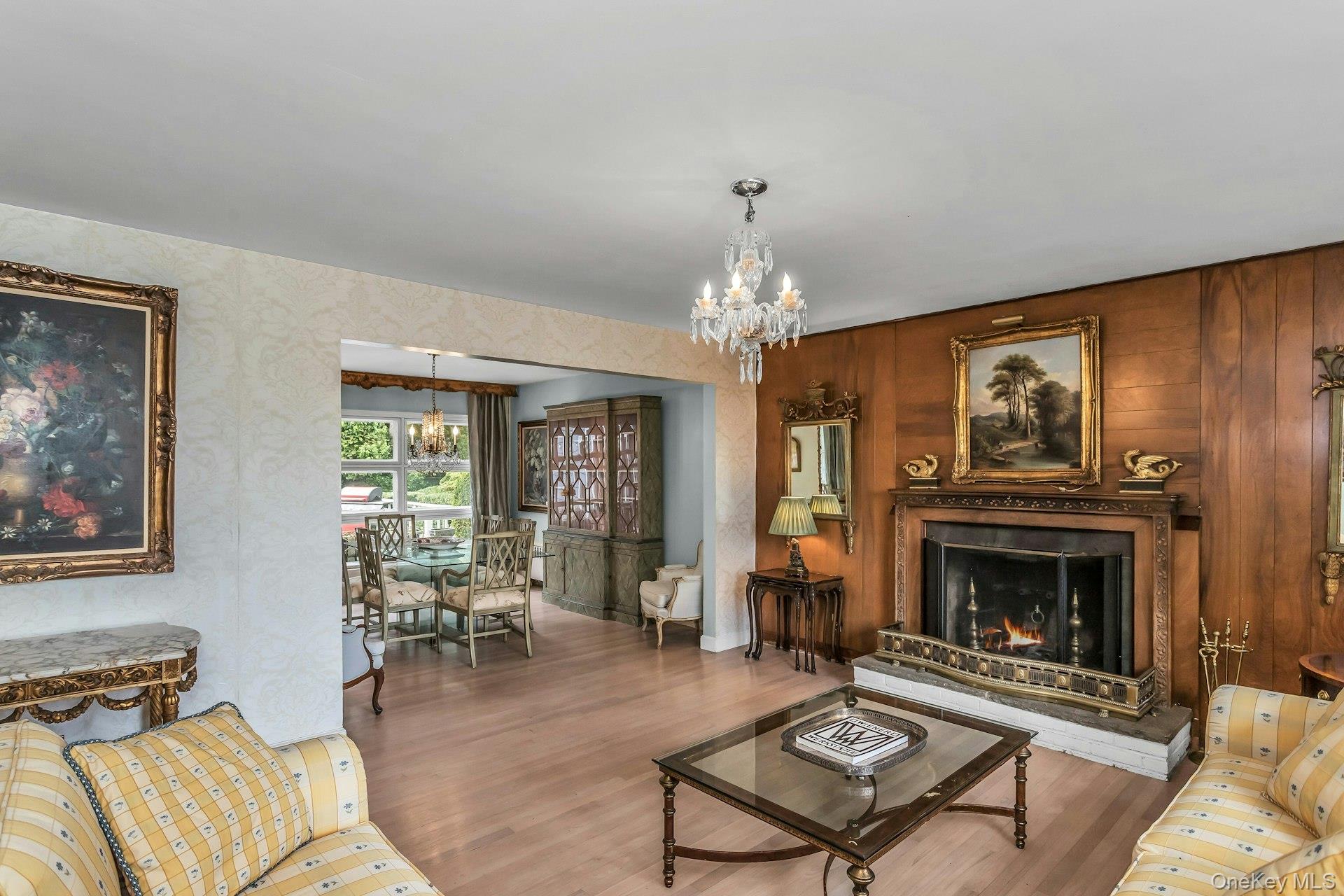 17 Church Street, Locust Valley, NY 11560