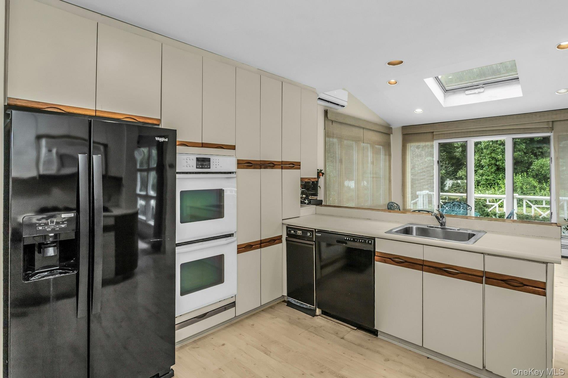 17 Church Street, Locust Valley, NY 11560