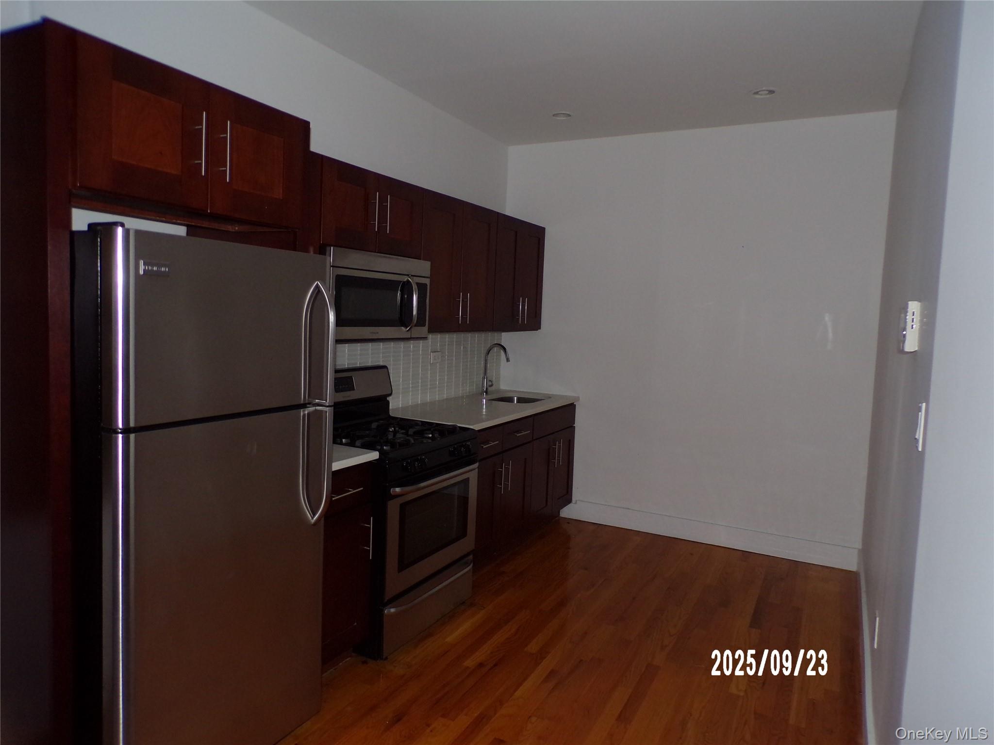 15 Humboldt Street, Brooklyn, NY 11206