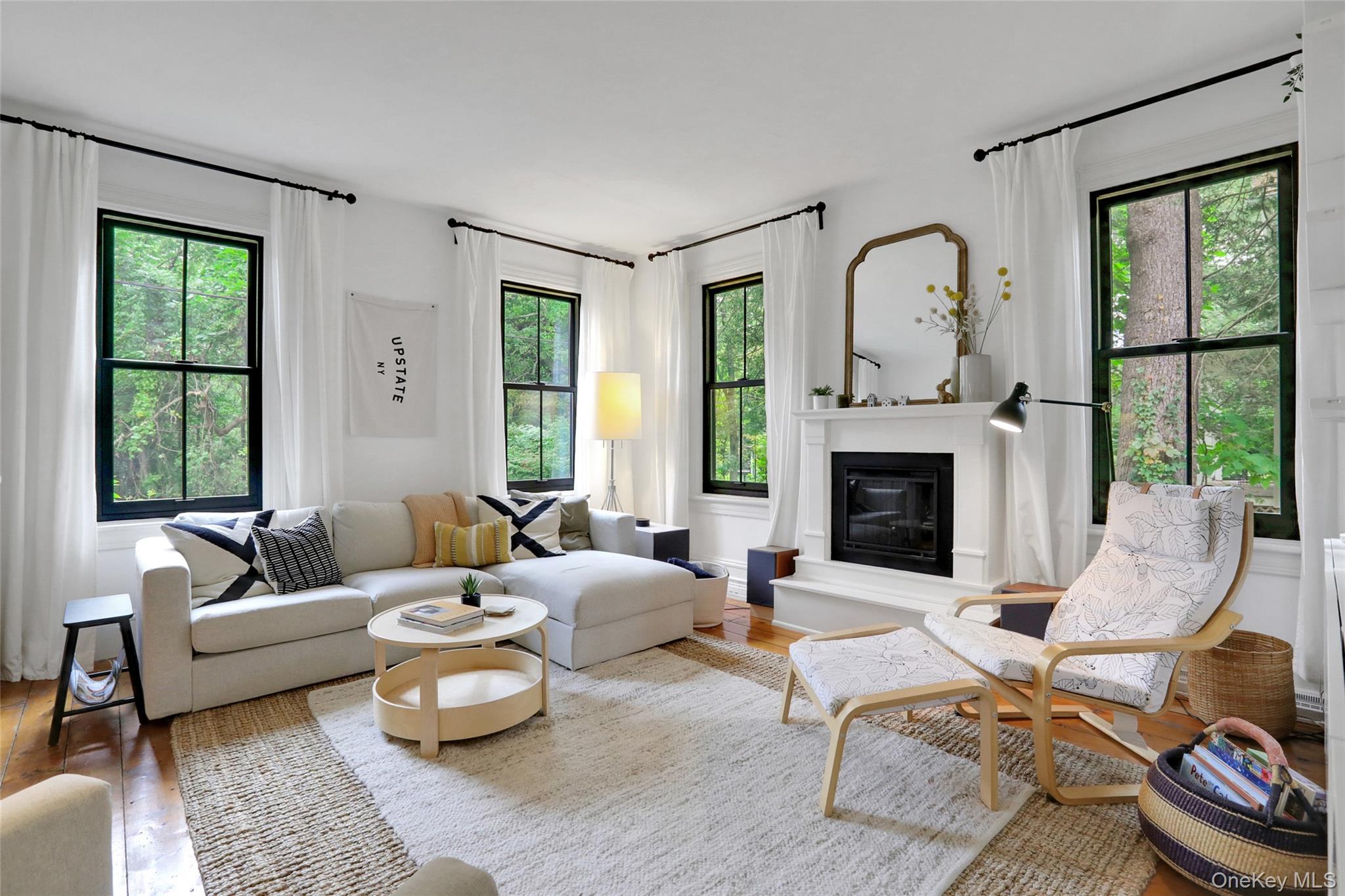 1015 Creek Locks Road, Rosendale, NY 12472