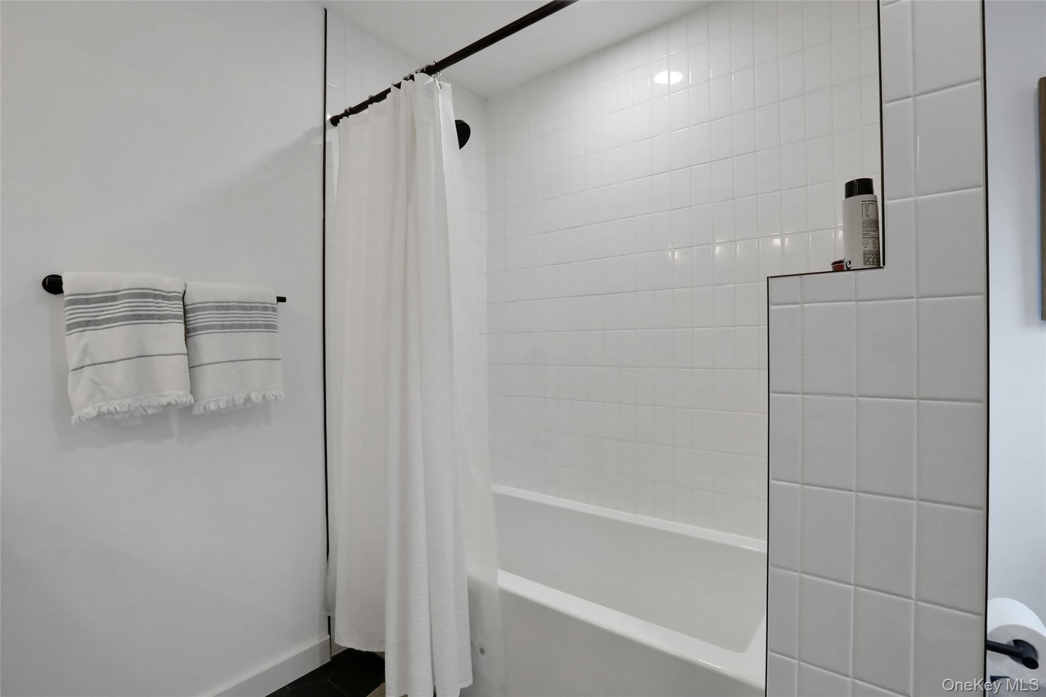 1015 Creek Locks Road, Rosendale, NY 12472