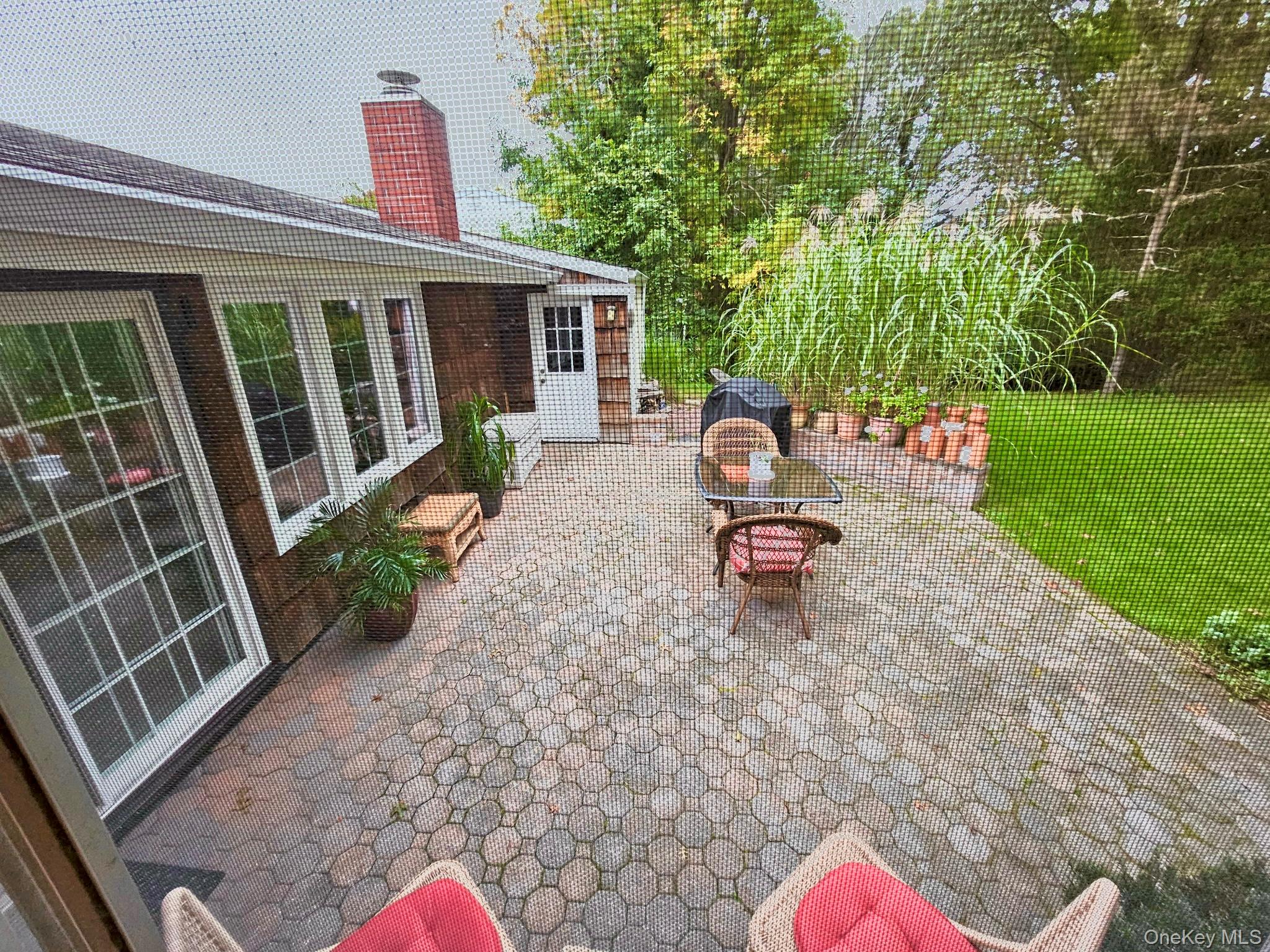 21 Fuller Street, Dix Hills, NY 11746