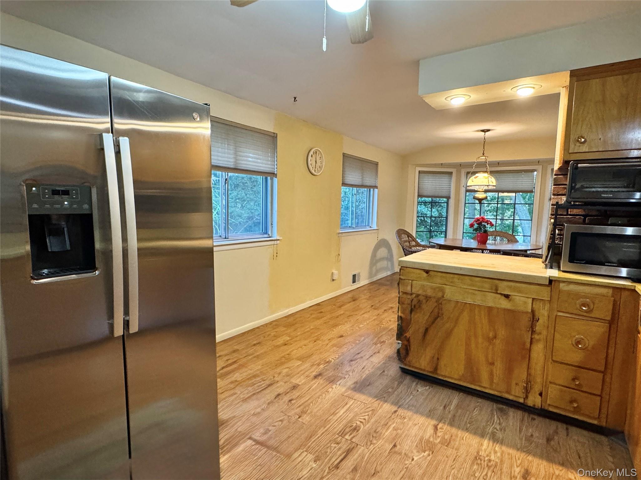 21 Fuller Street, Dix Hills, NY 11746