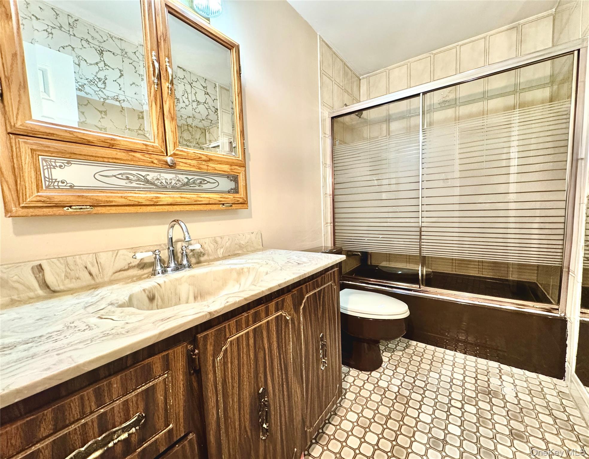 21 Fuller Street, Dix Hills, NY 11746