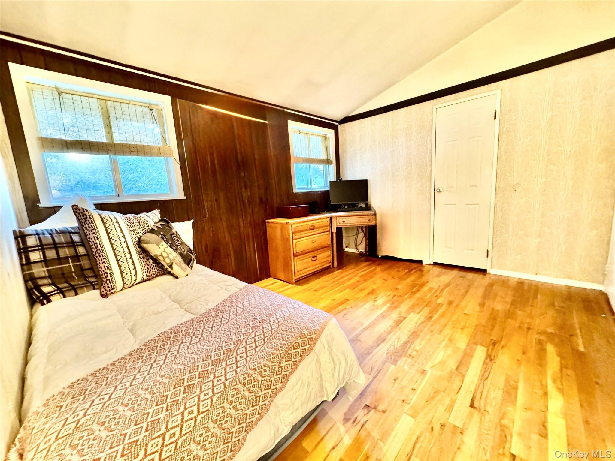 21 Fuller Street, Dix Hills, NY 11746