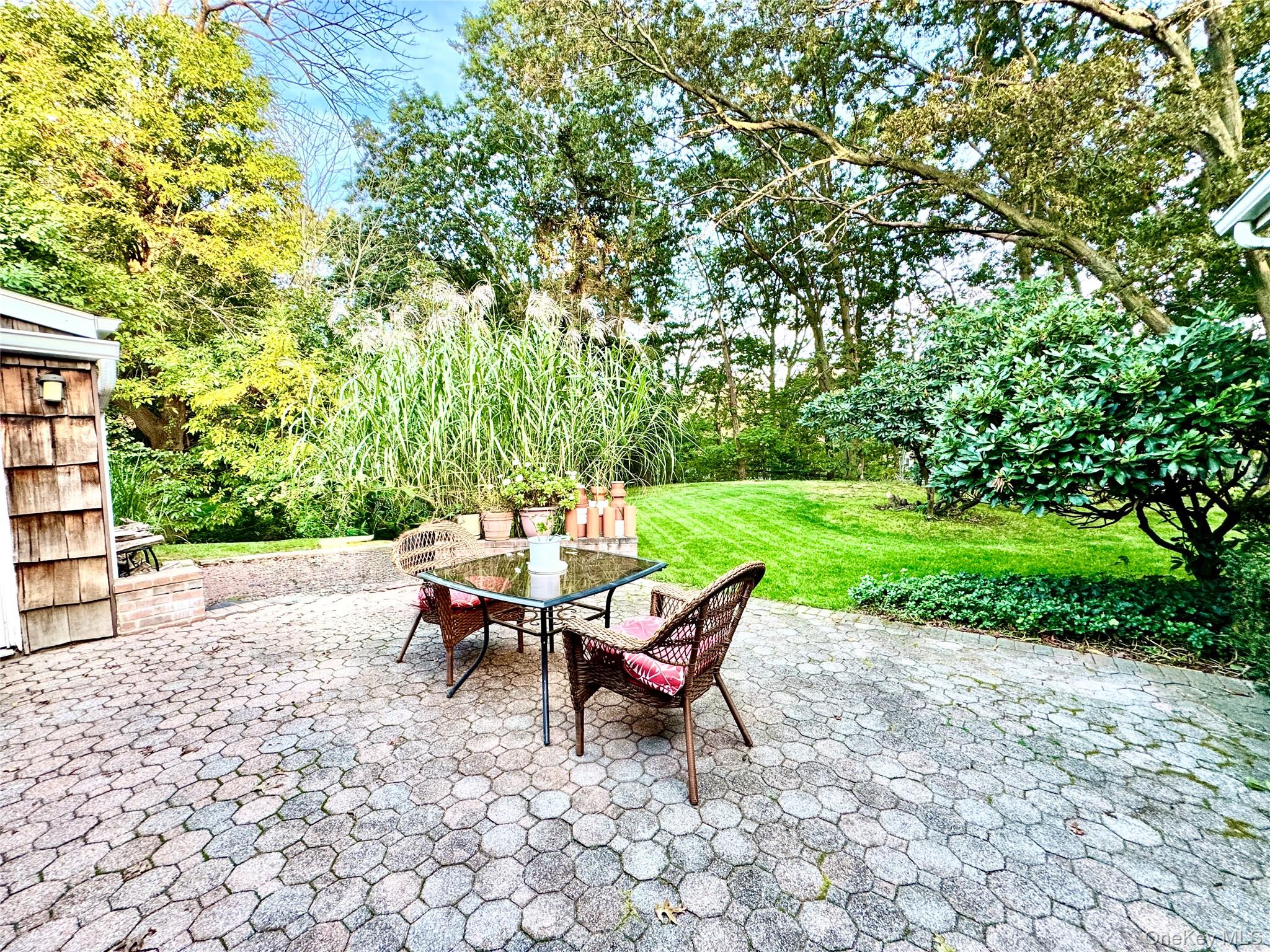 21 Fuller Street, Dix Hills, NY 11746