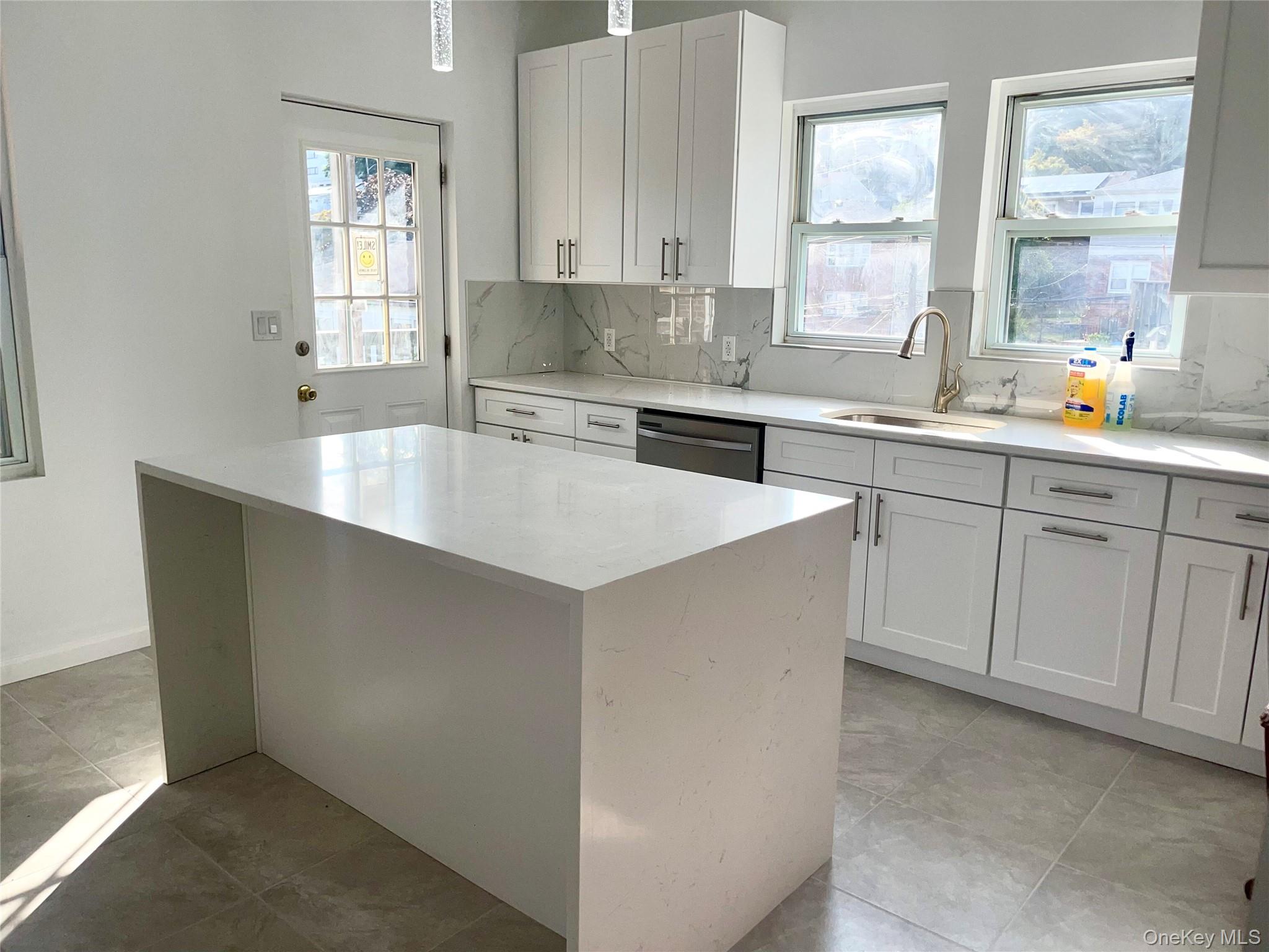 26 Meadowbrook Place # 1, Yonkers, NY 10703