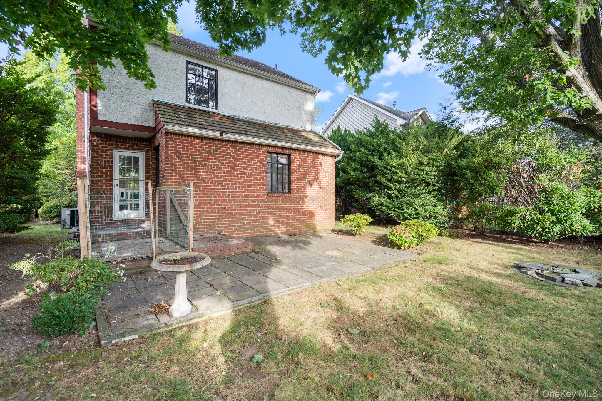 304 Kilburn Road S, Garden City, NY 11530