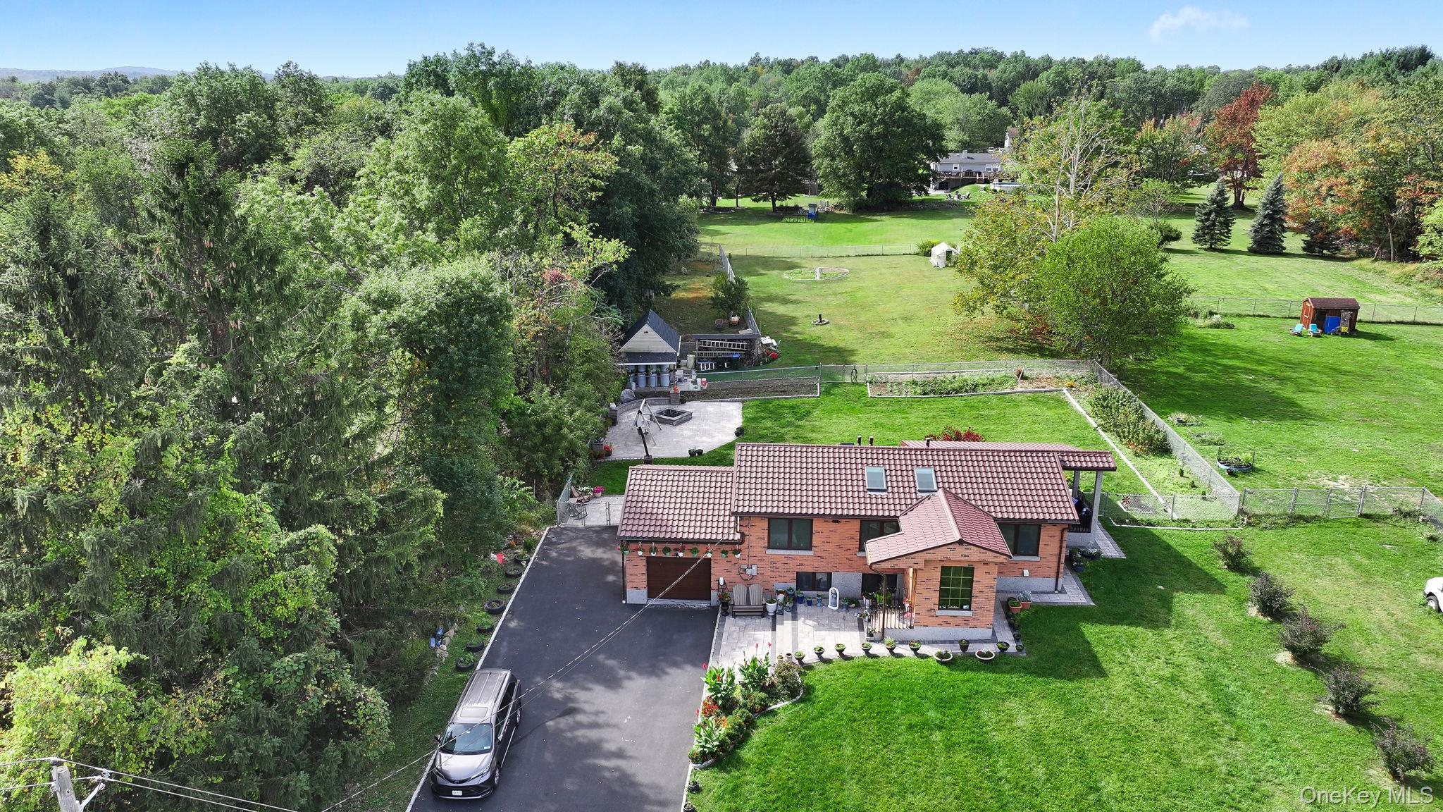 26 Joshua Drive, Bloomingburg, NY 12721