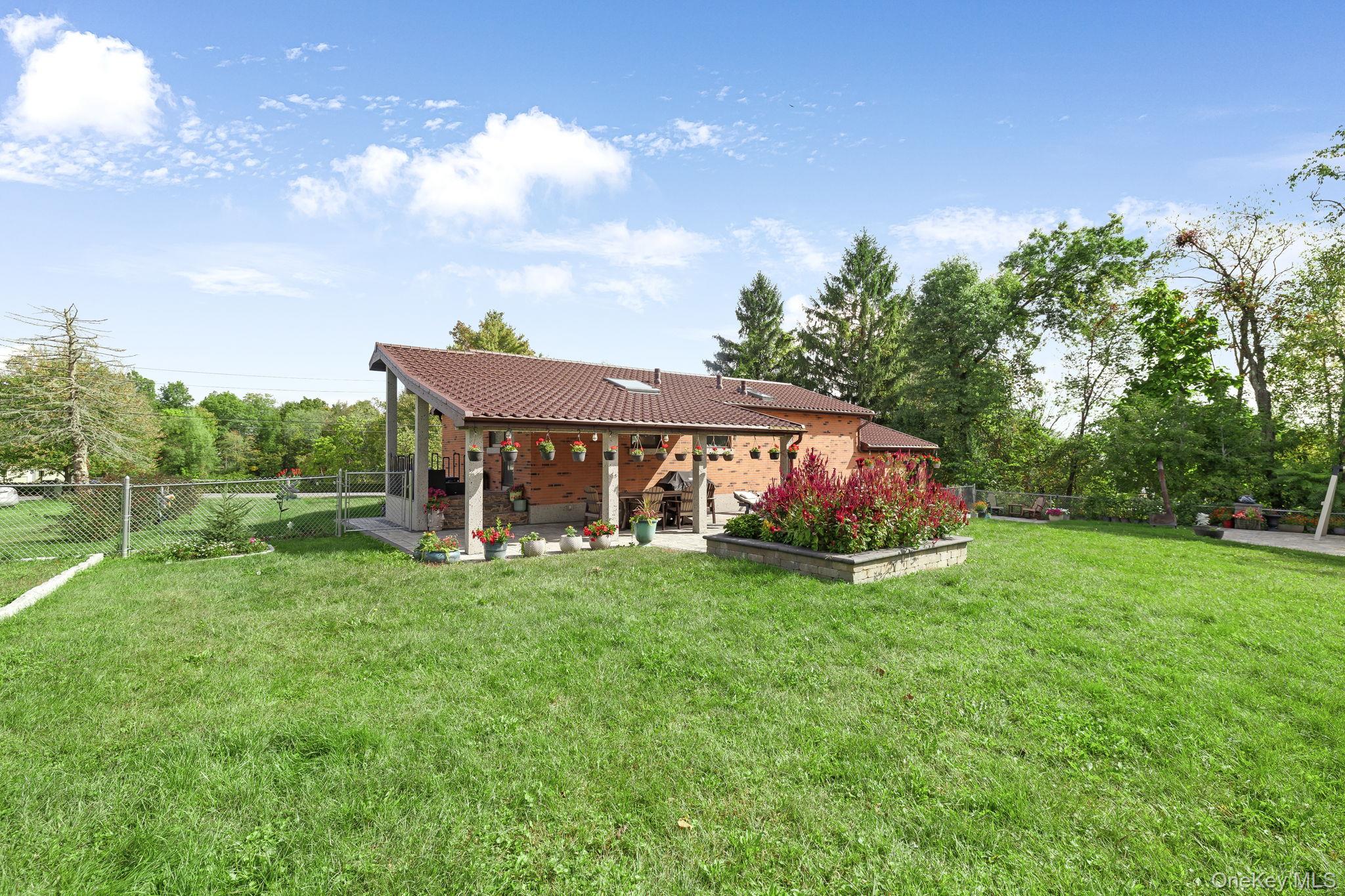 26 Joshua Drive, Bloomingburg, NY 12721