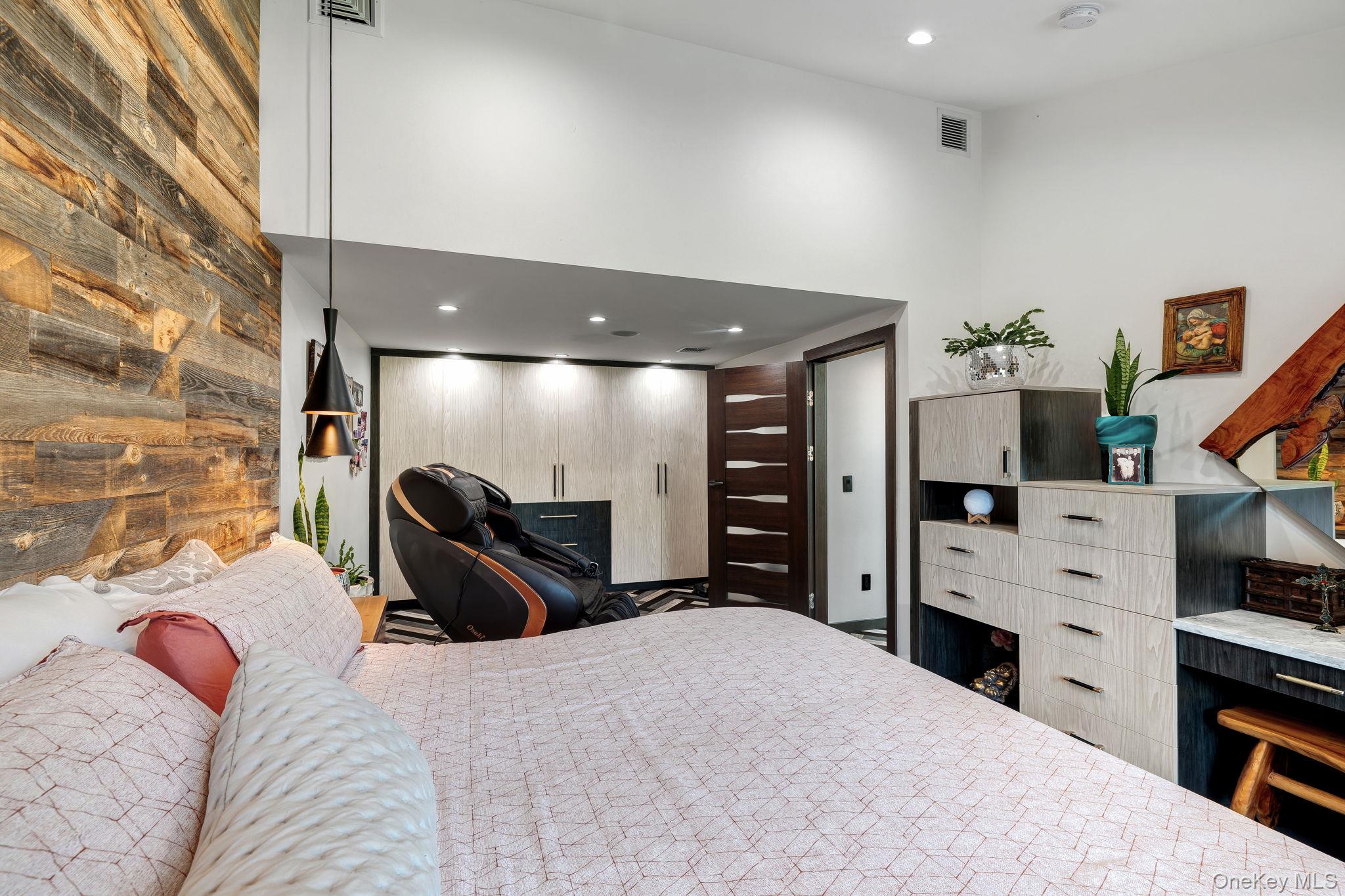 26 Joshua Drive, Bloomingburg, NY 12721