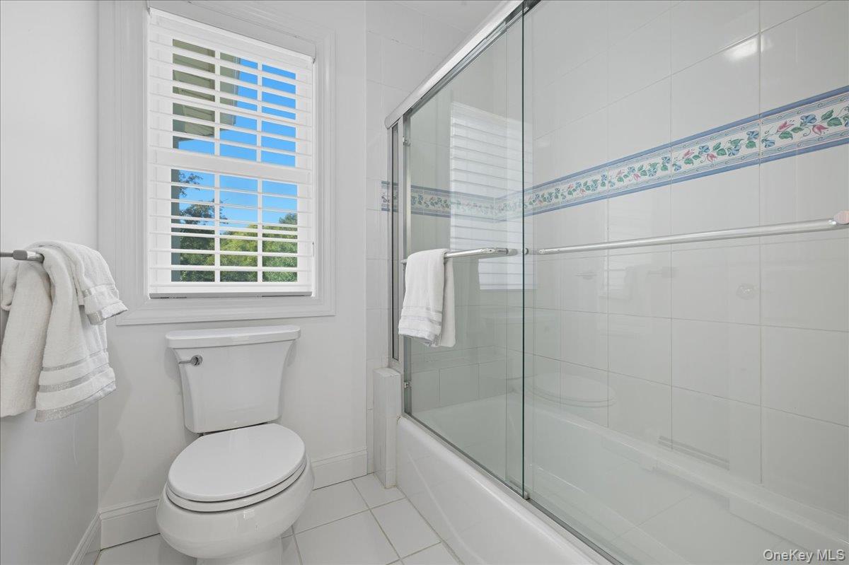 5 Morgan Lane, Locust Valley, NY 11560