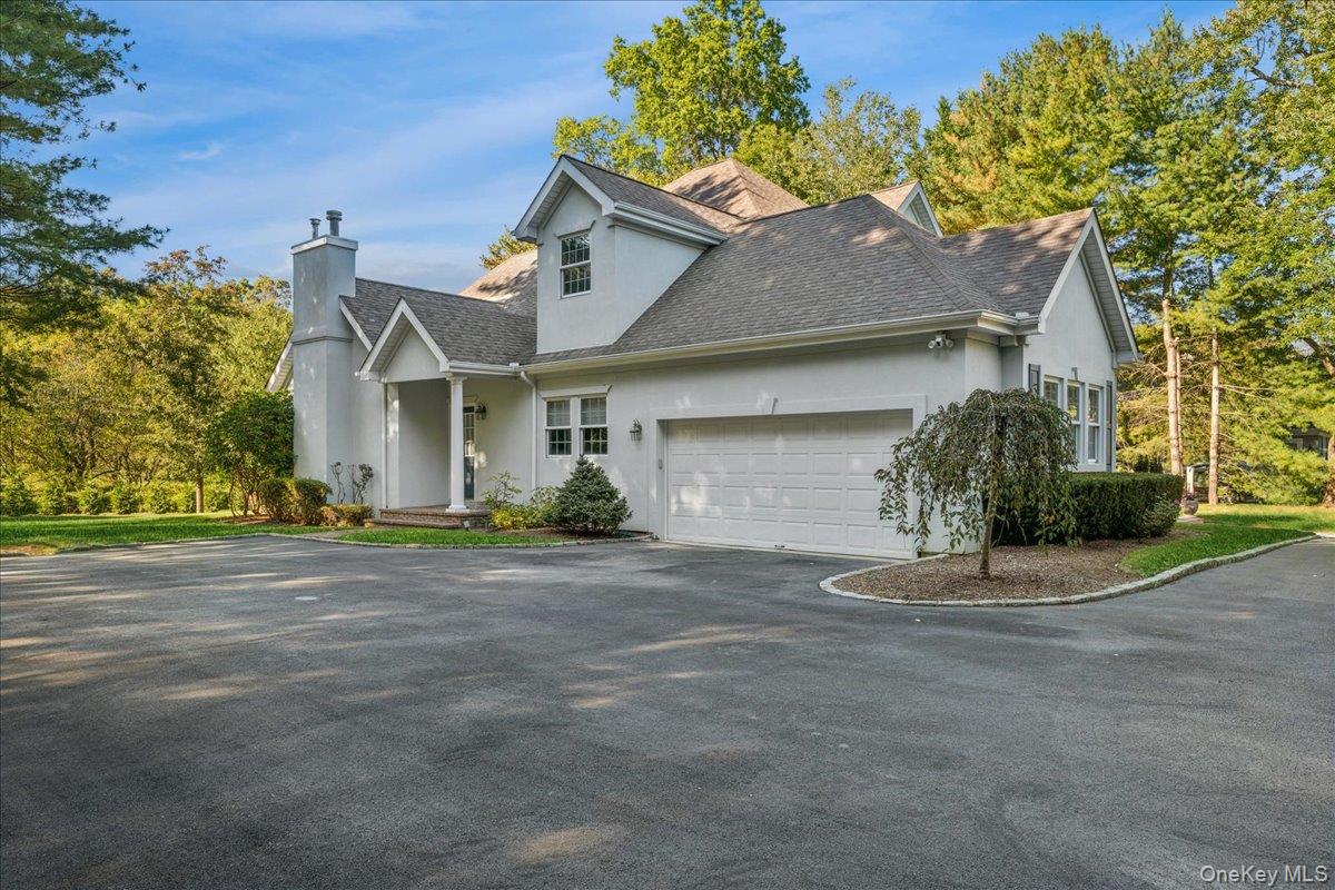 5 Morgan Lane, Locust Valley, NY 11560