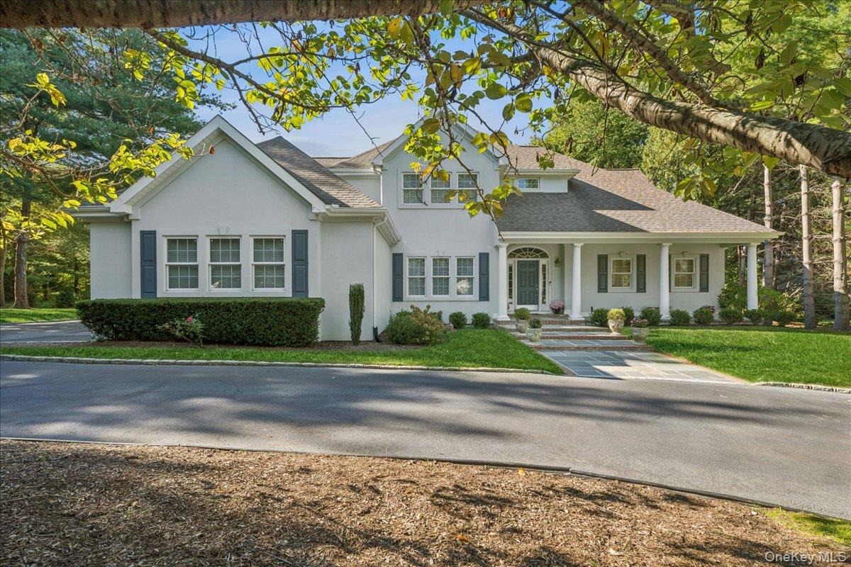 5 Morgan Lane, Locust Valley, NY 11560