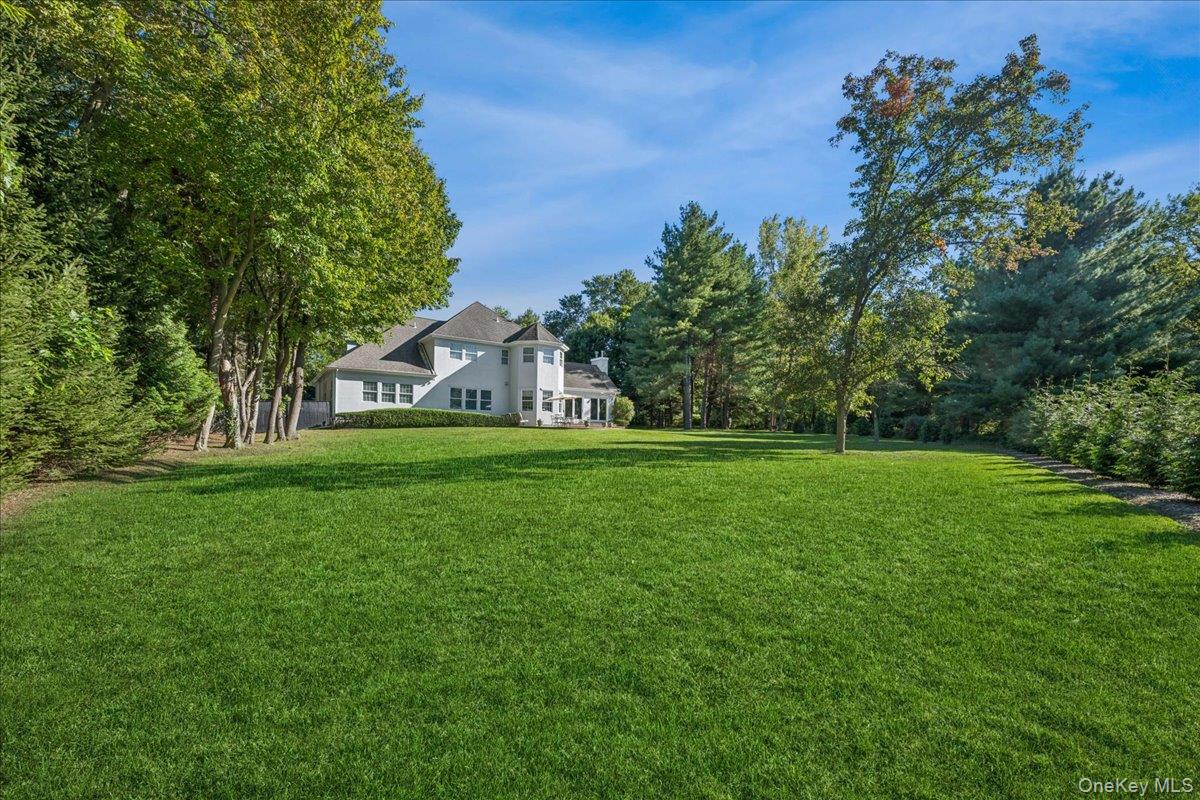 5 Morgan Lane, Locust Valley, NY 11560