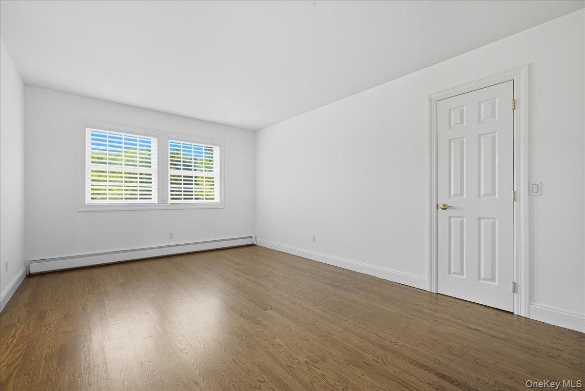 5 Morgan Lane, Locust Valley, NY 11560