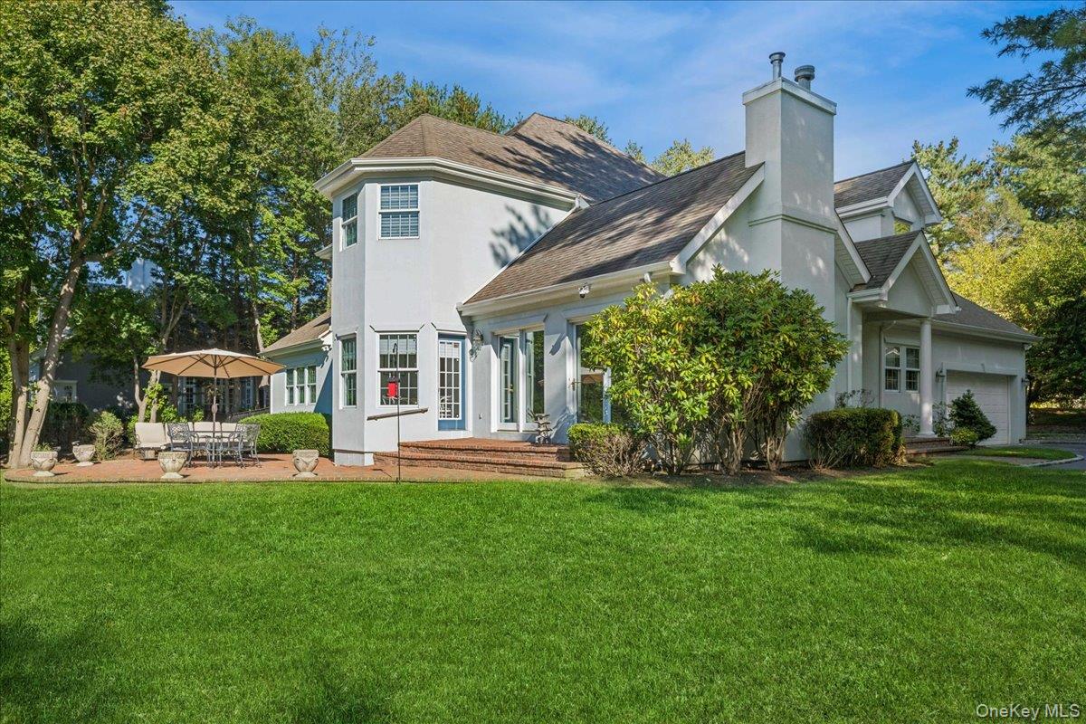 5 Morgan Lane, Locust Valley, NY 11560