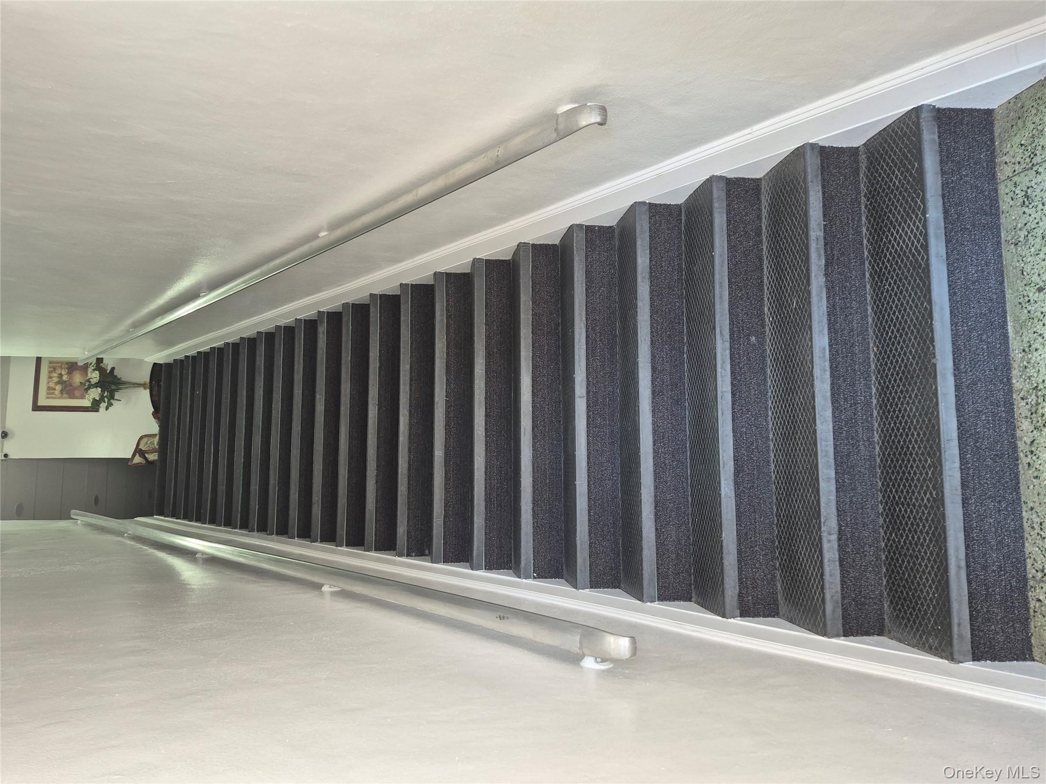 475 W Merrick Road, Valley Stream, NY 11580