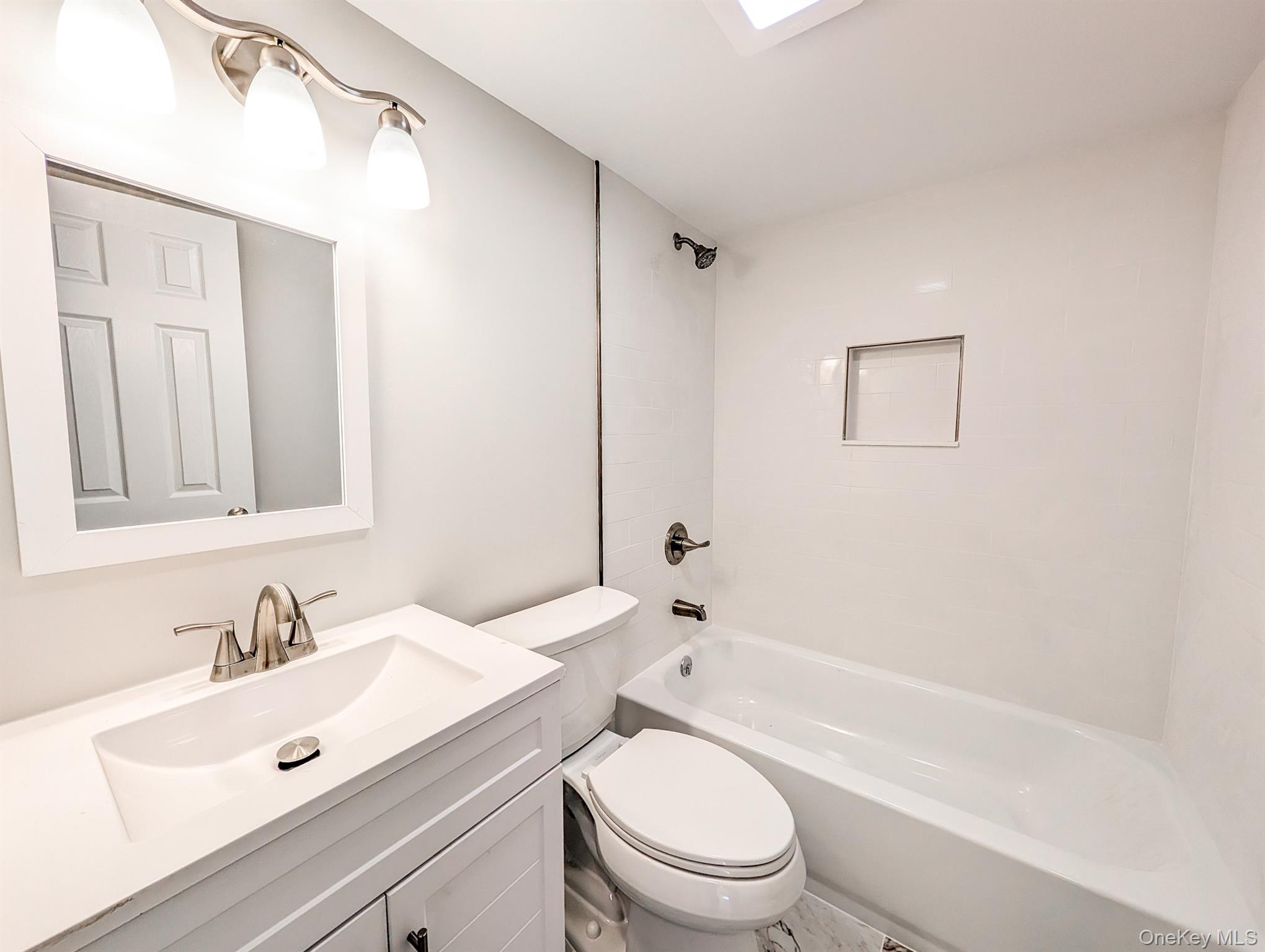 29 Boulevard Avenue, Central Islip, NY 11722