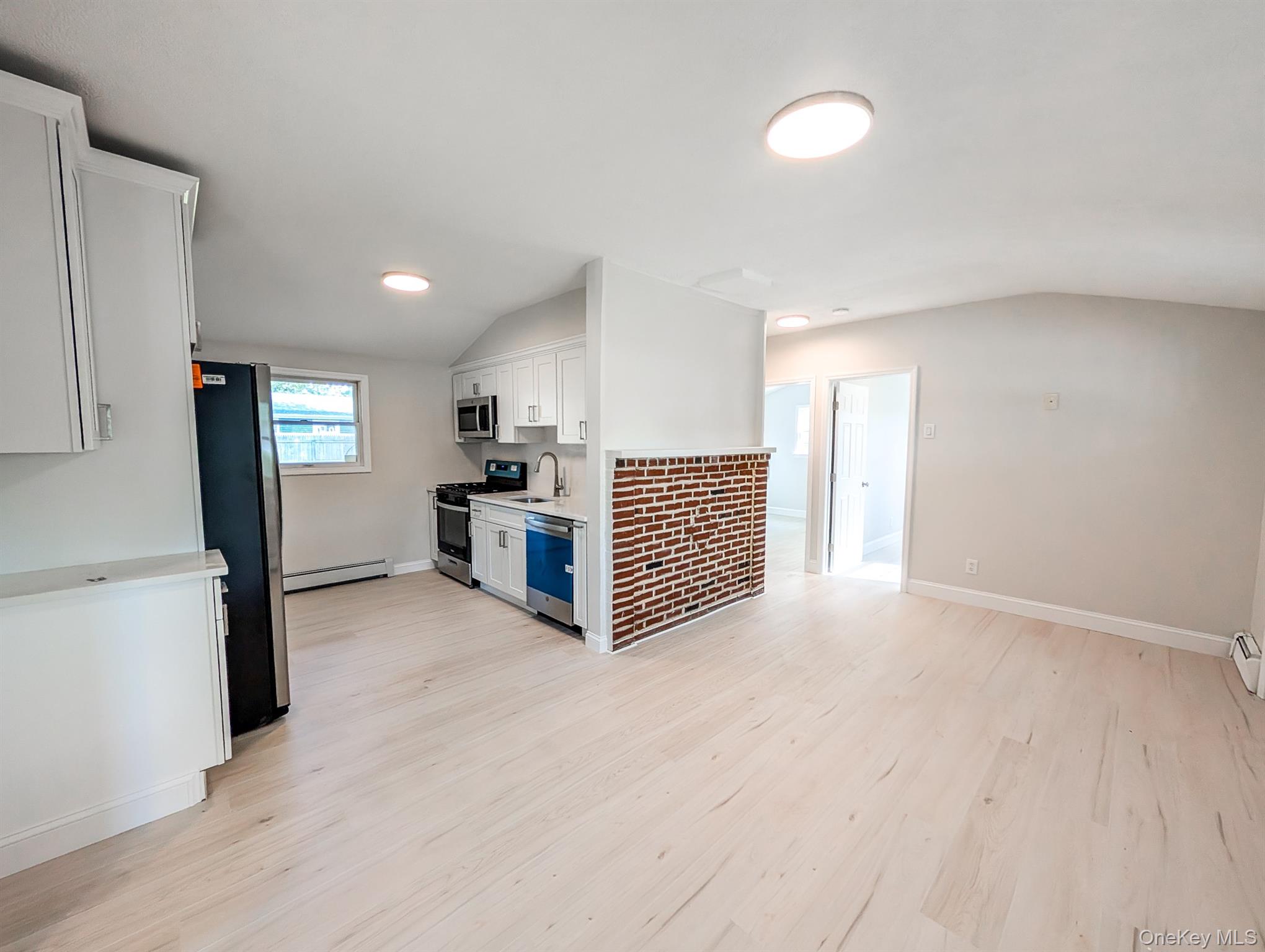 29 Boulevard Avenue, Central Islip, NY 11722