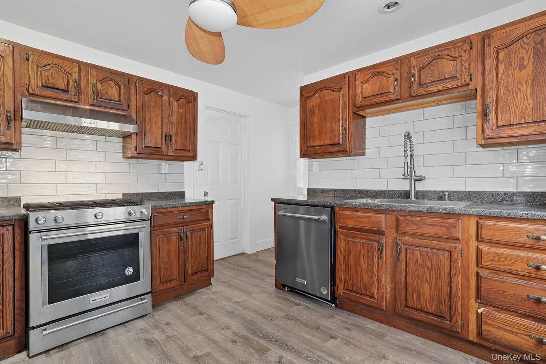 21 Cozzens Avenue, Highland Falls, NY 10928