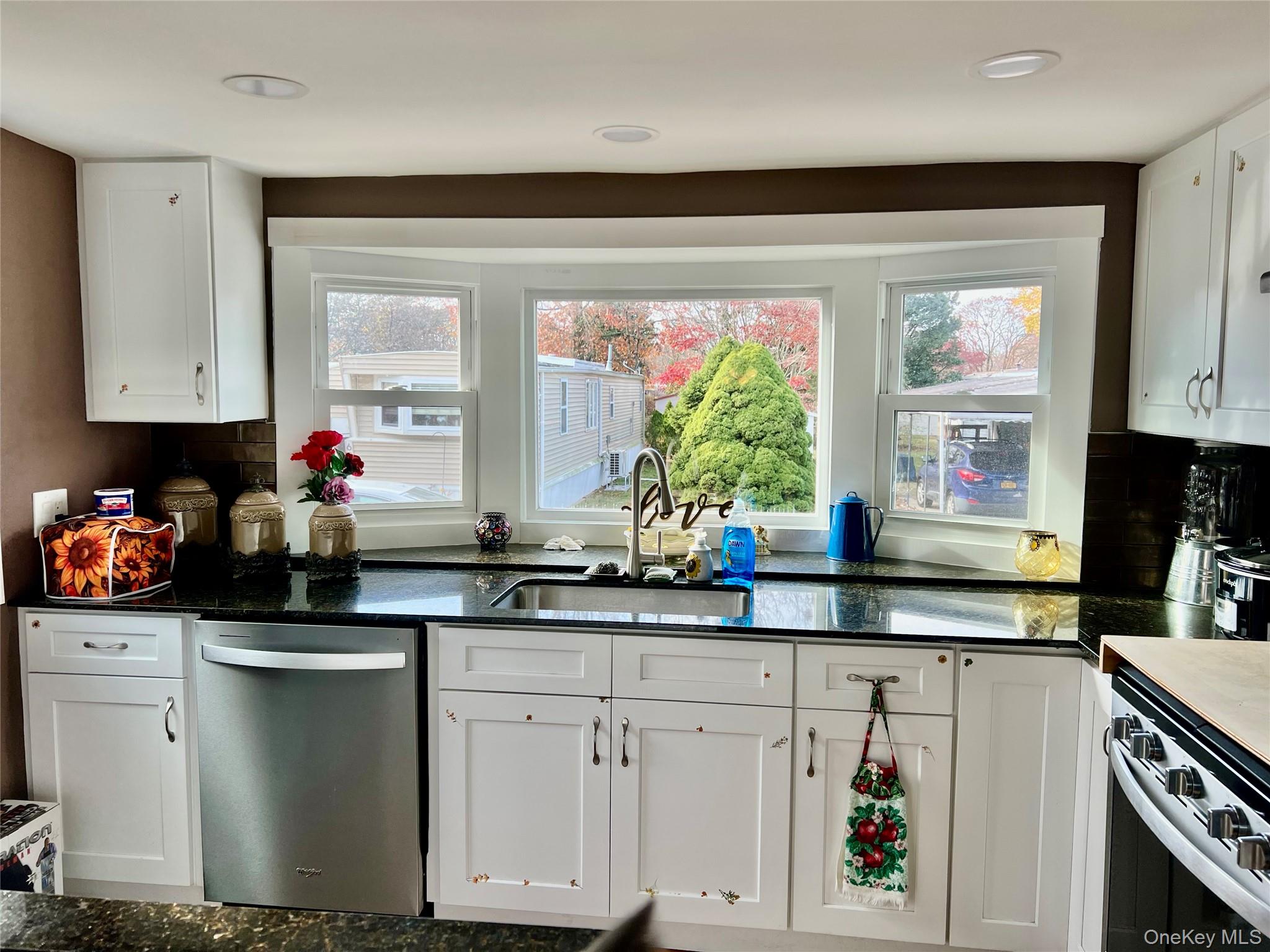 59 Betsy Ross Drive, Bohemia, NY 11716