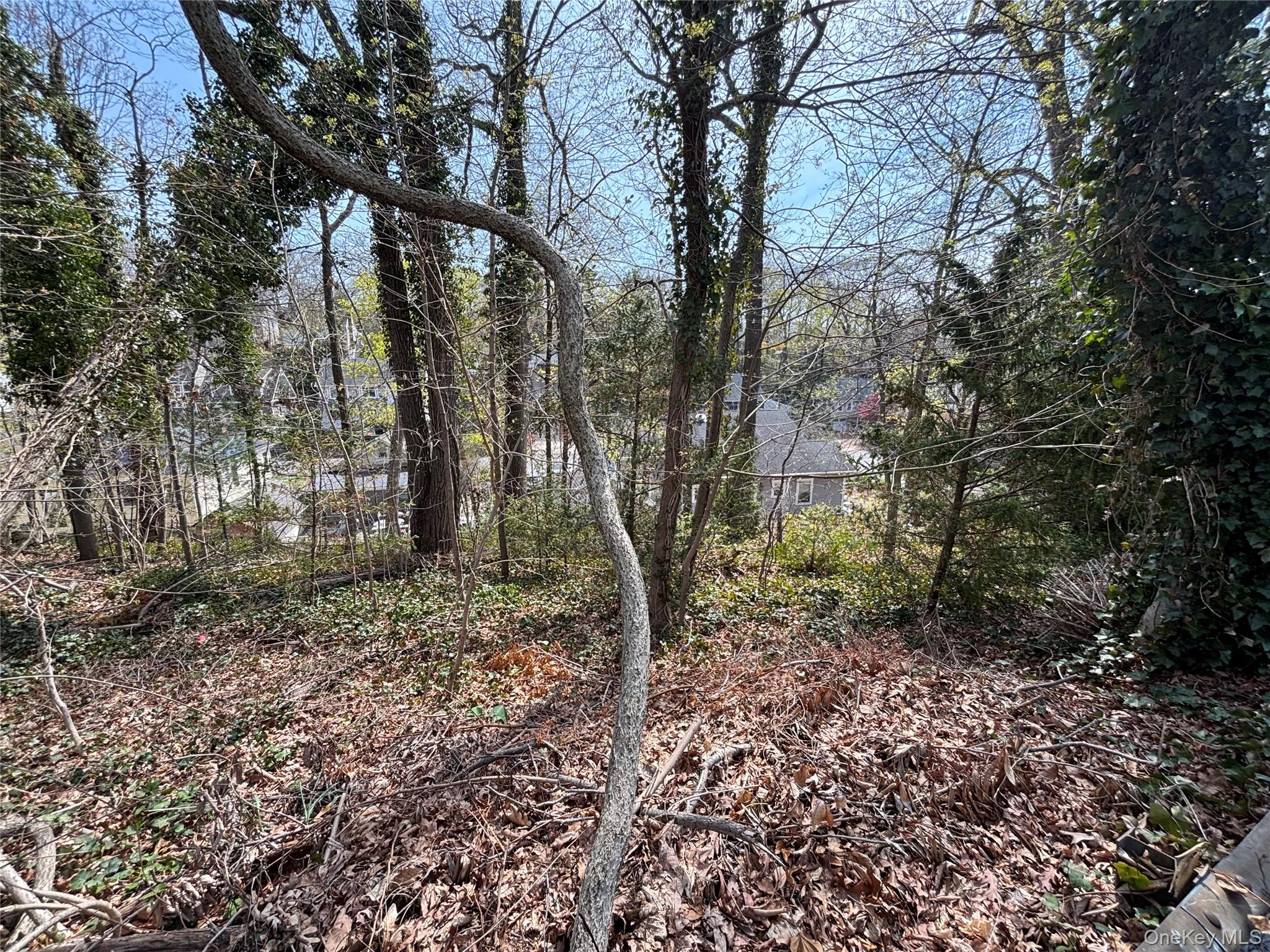 Glades Way, Halesite, NY 11743