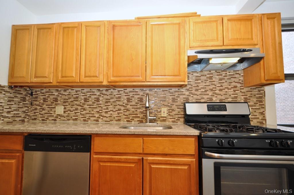 142 Garth Road # 5N, Scarsdale, NY 10583