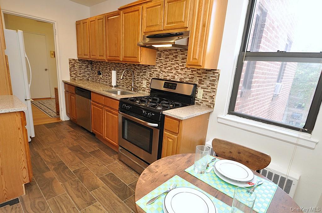 142 Garth Road # 5N, Scarsdale, NY 10583