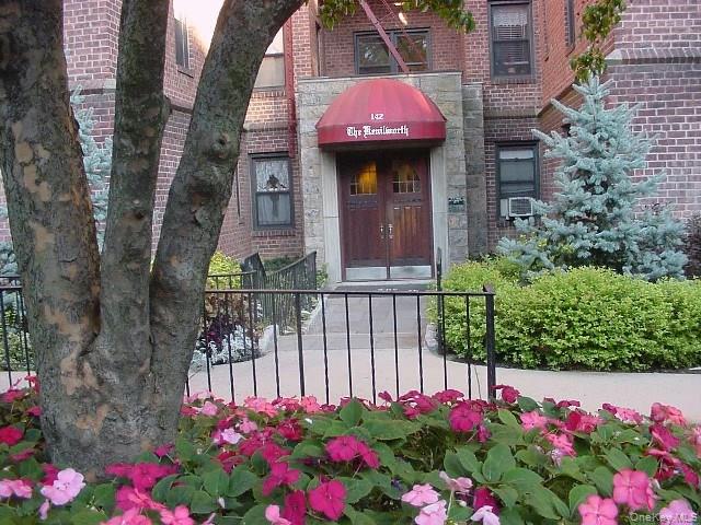 142 Garth Road # 5N, Scarsdale, NY 10583