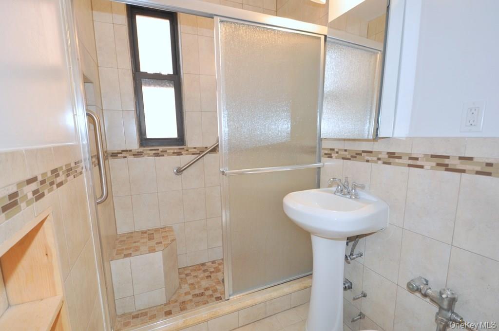 142 Garth Road # 5N, Scarsdale, NY 10583